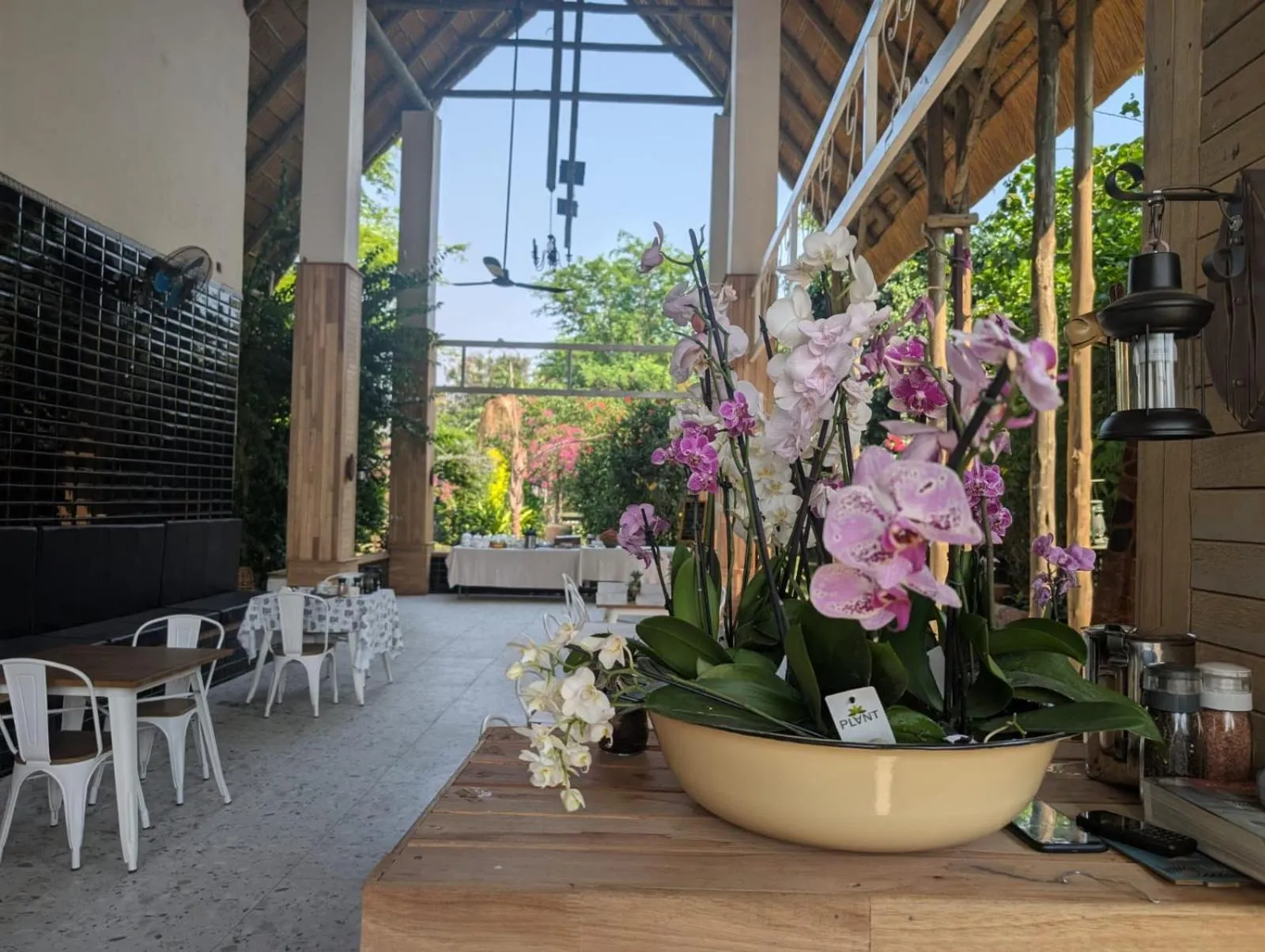 Restaurant/places to eat in Sunbirds Lodge Chobe