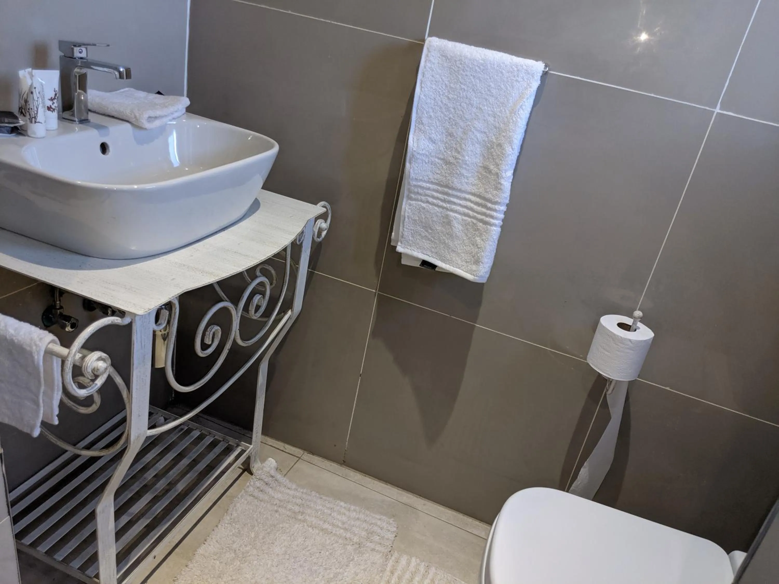 Bathroom in Sunbirds Lodge Chobe