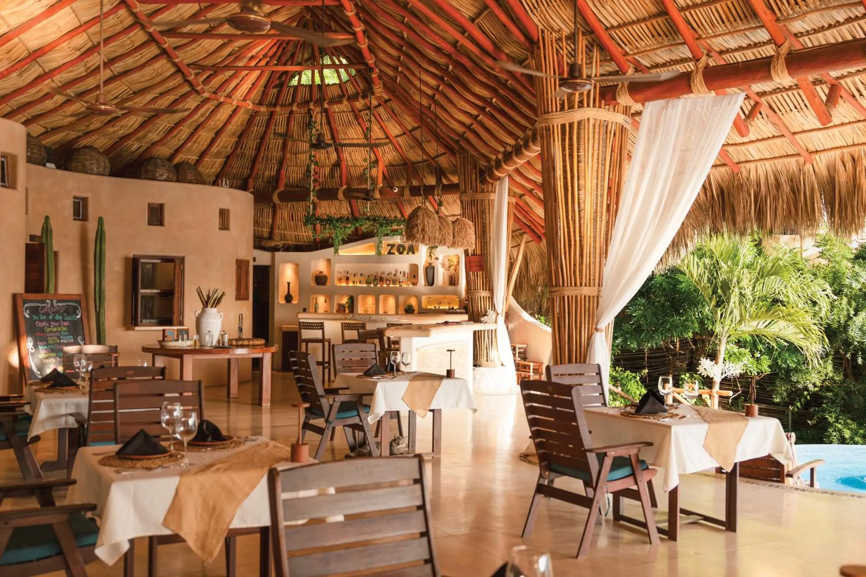 Restaurant/places to eat in ZOA Hotel - Adults Only Restaurant/places to eat in ZOA Hotel - Adults Only