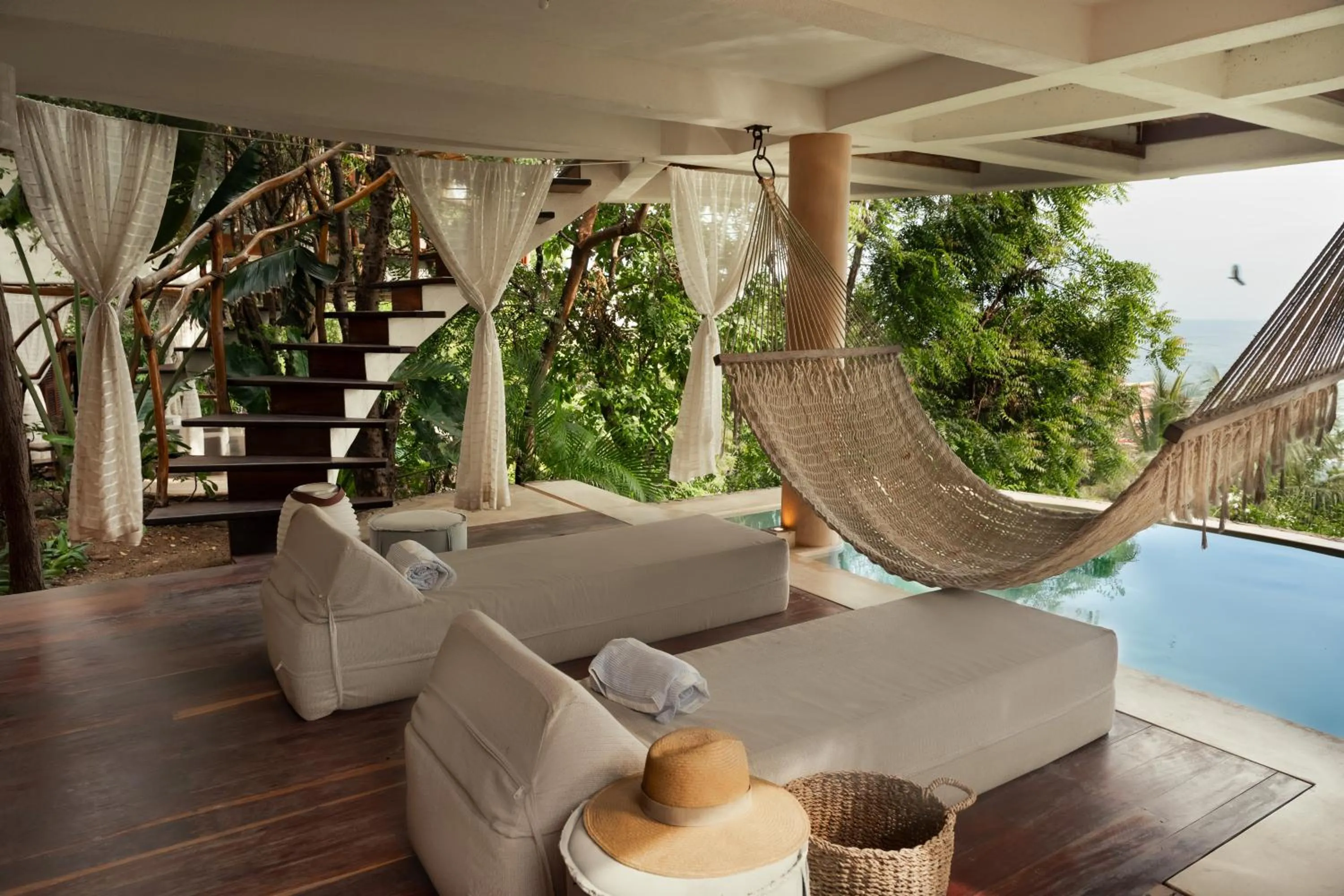 Patio in ZOA Hotel - Adults Only