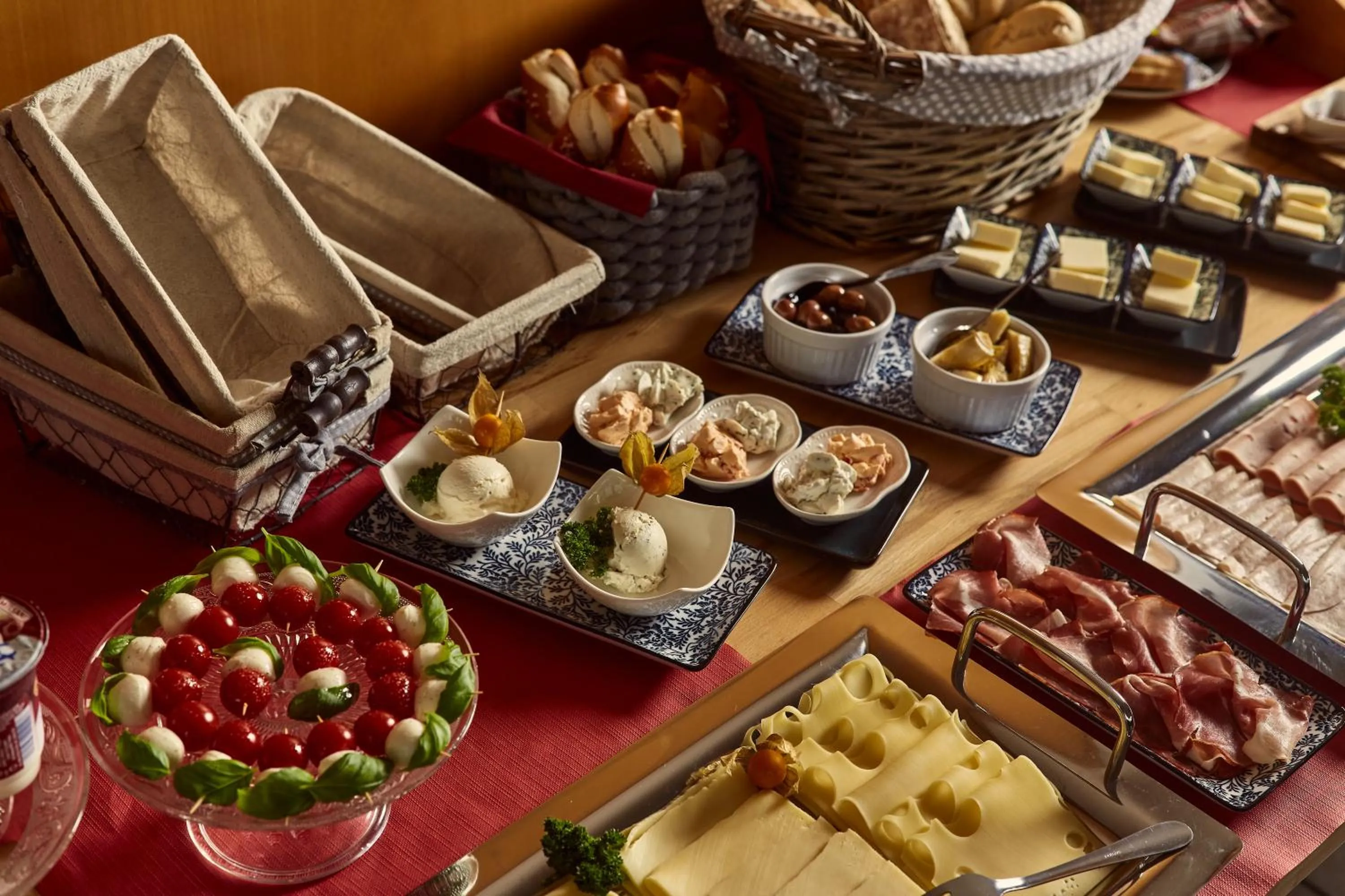 Breakfast in Hotel-Krone-Lounge