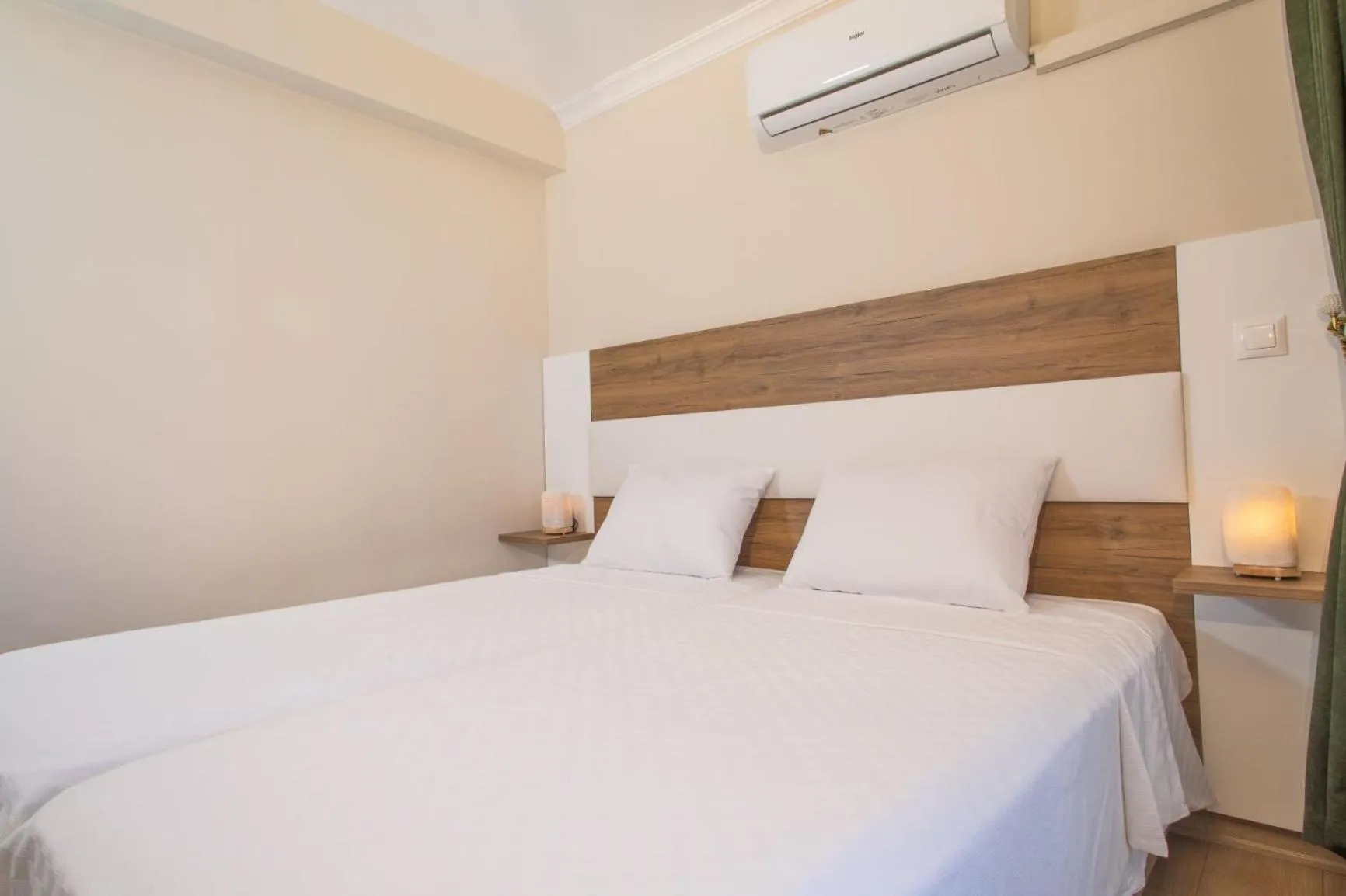 Bed in Emin Residence