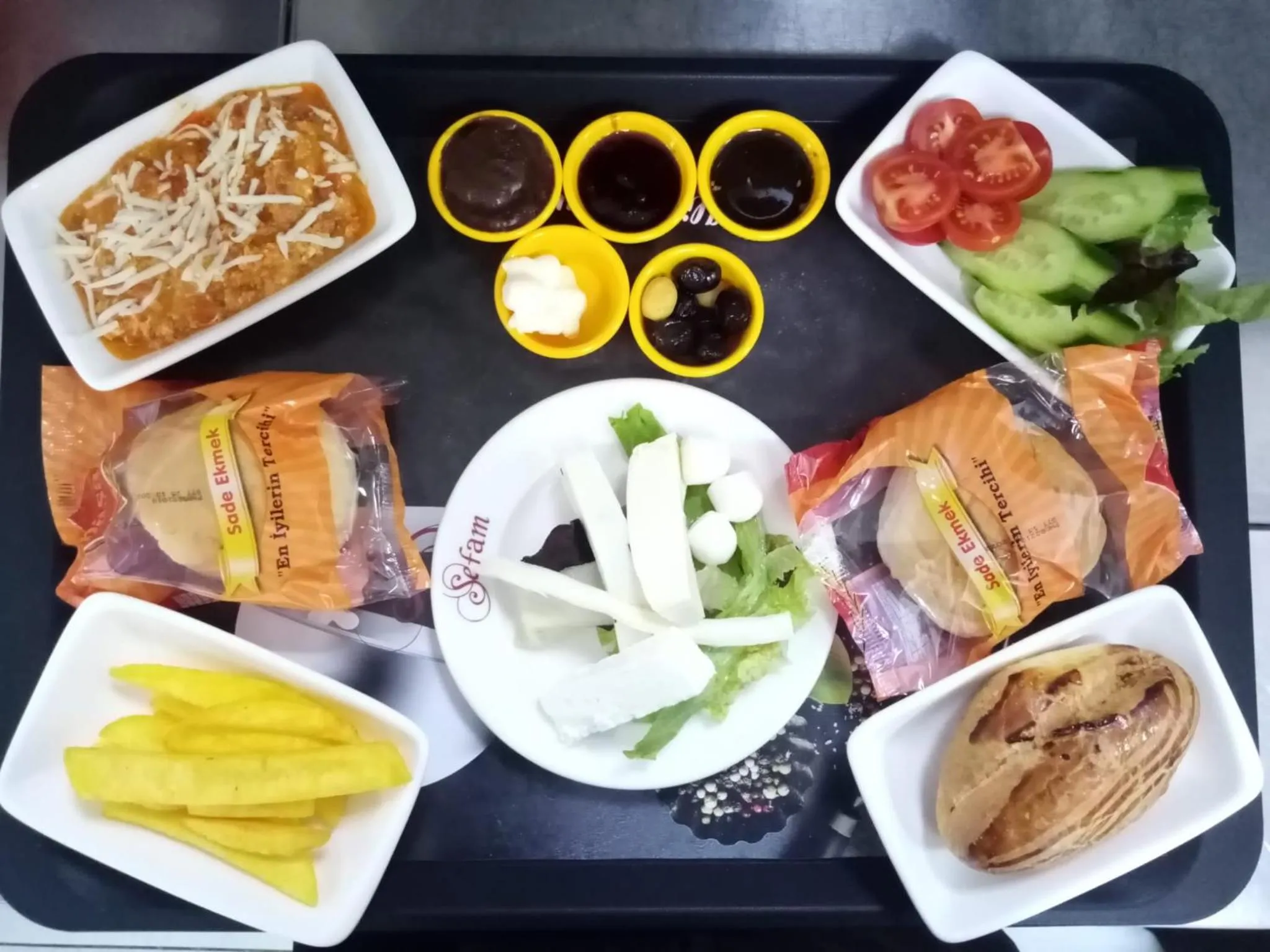 Breakfast in Emin Residence