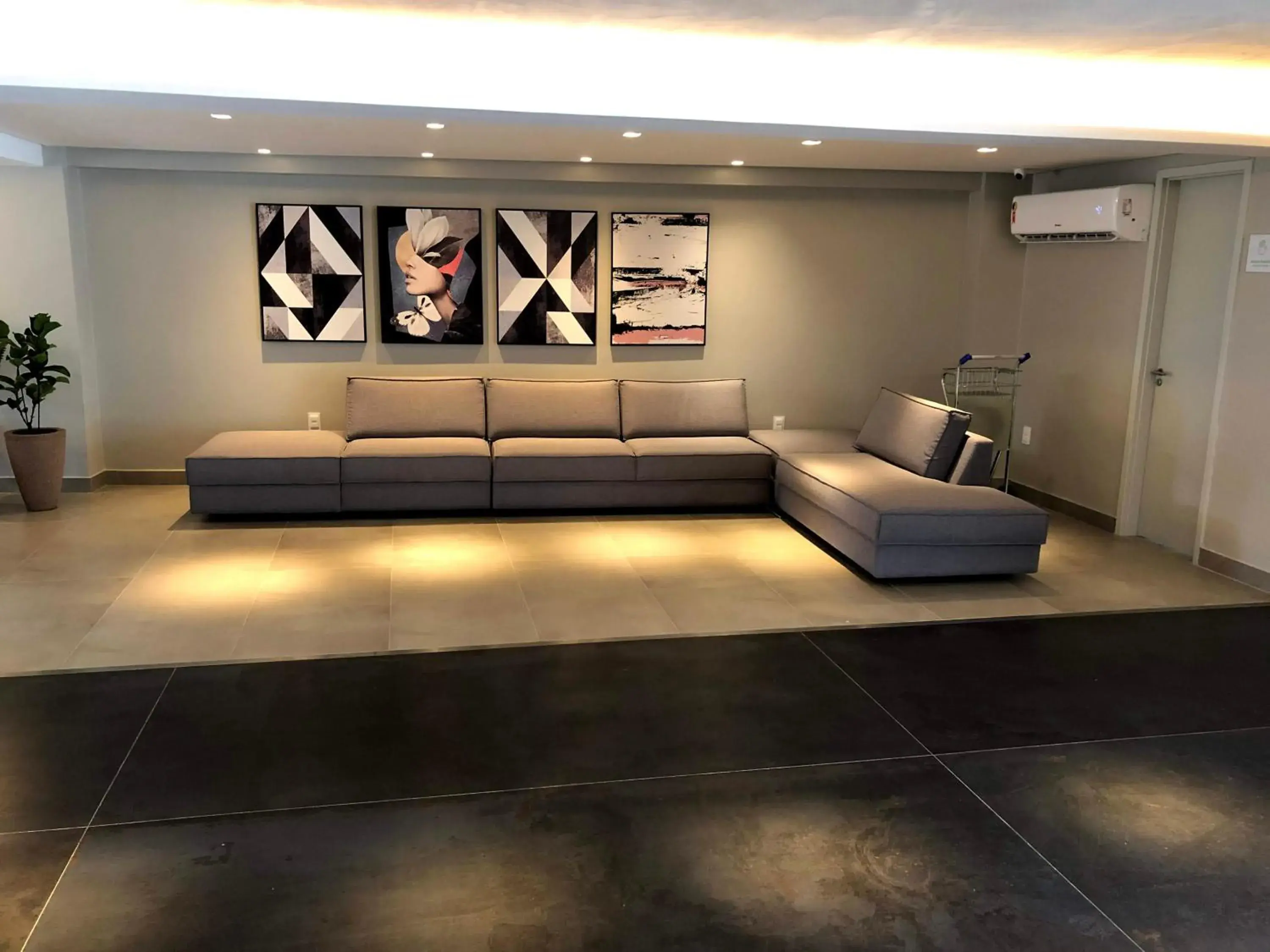 Lobby or reception in Nord Easy Connect Lobby or reception in Nord Easy Connect