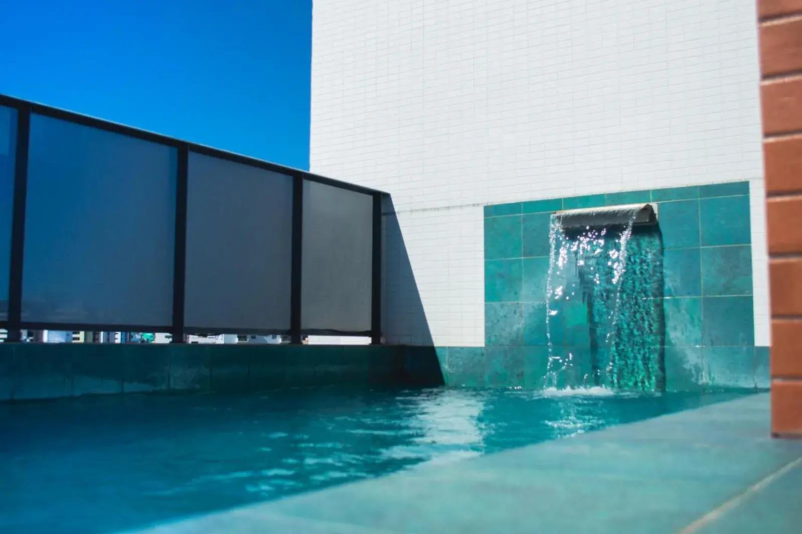 Swimming pool in Nord Easy Connect Swimming pool in Nord Easy Connect