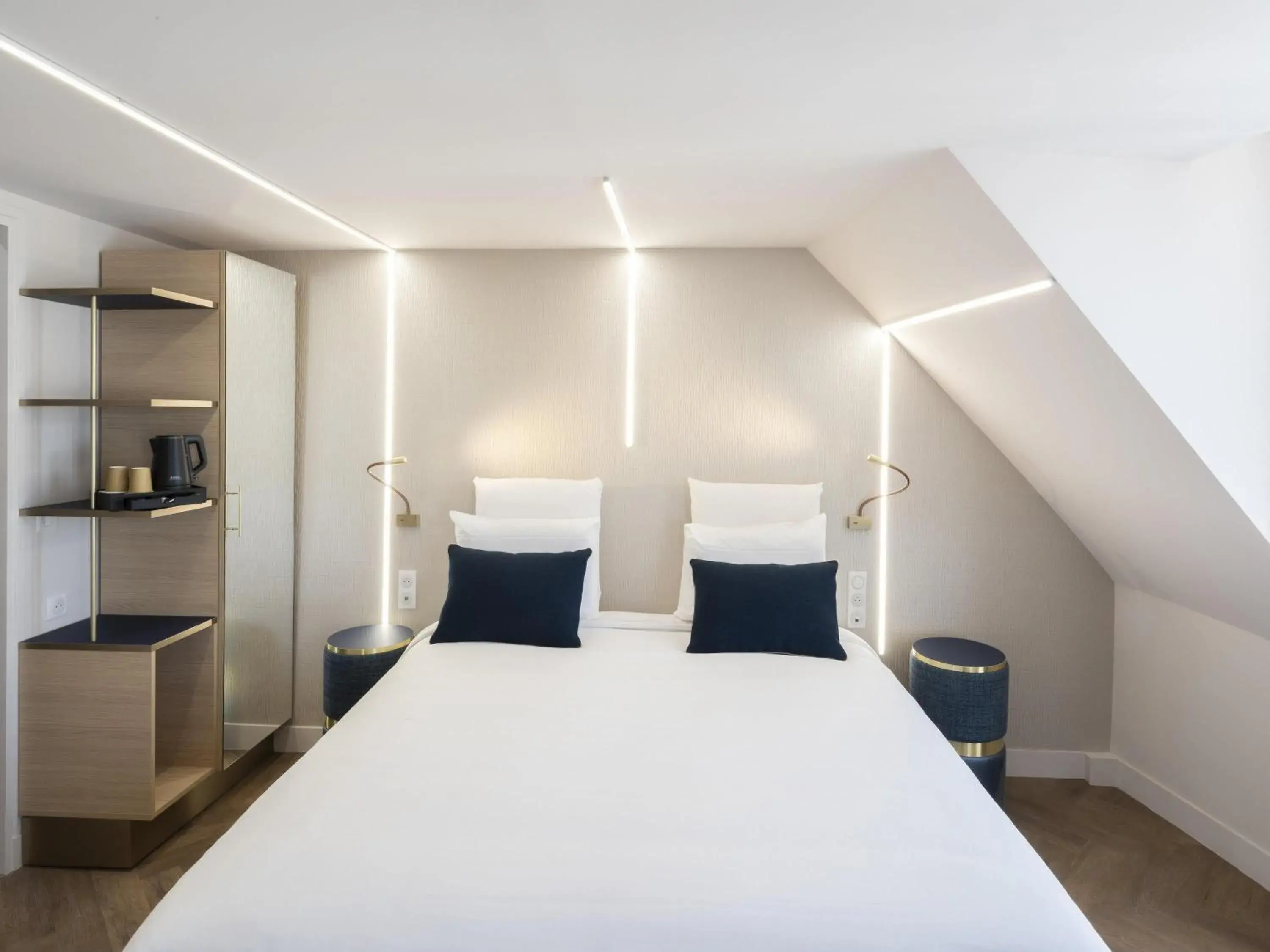 Superior Queen Room in Mercure Paris Opera Lafayette Superior Queen Room in Mercure Paris Opera Lafayette