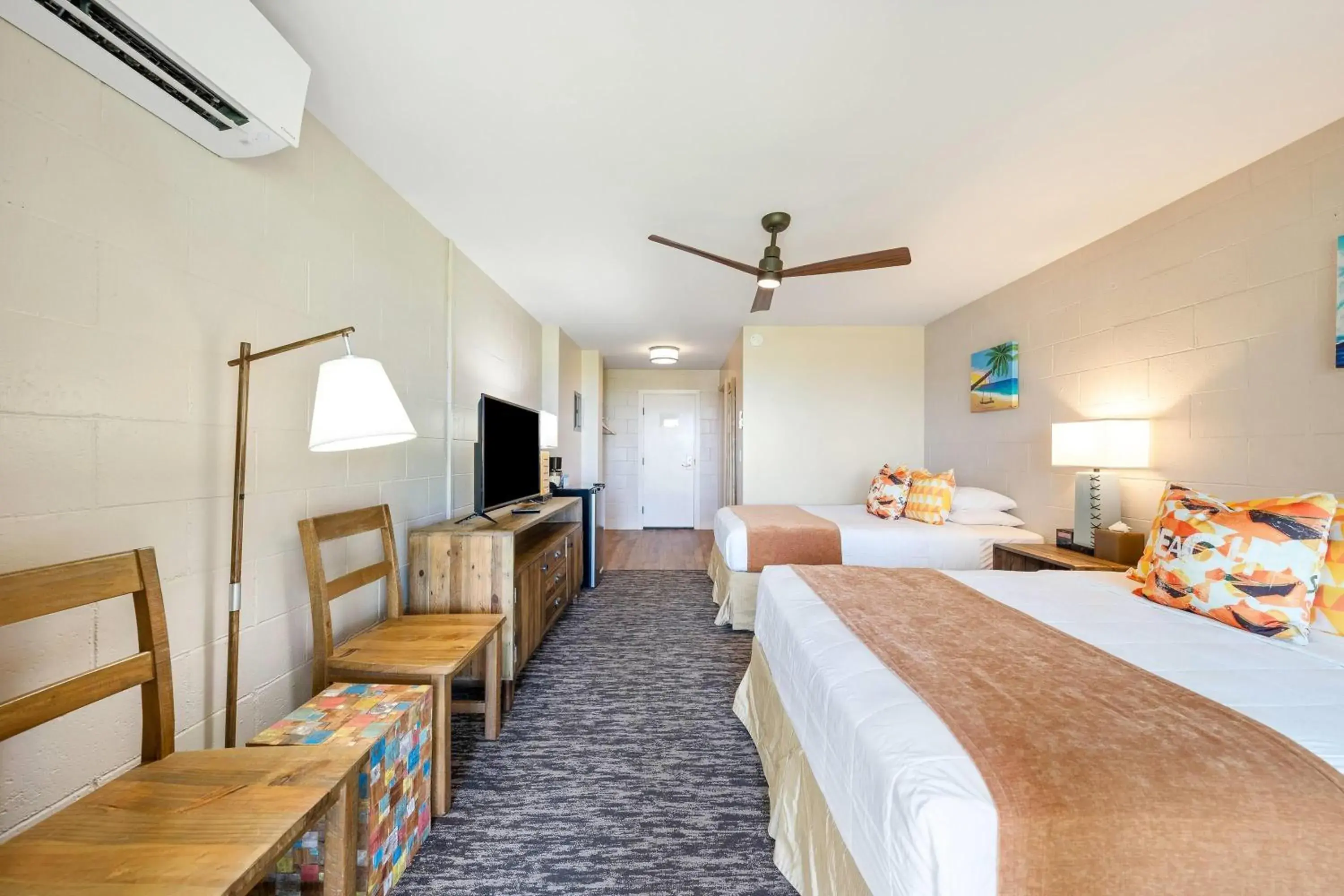 Photo of the whole room, Bed in THE ISO HOTEL, Trademark Collection by Wyndham Photo of the whole room, Bed in THE ISO HOTEL, Trademark Collection by Wyndham