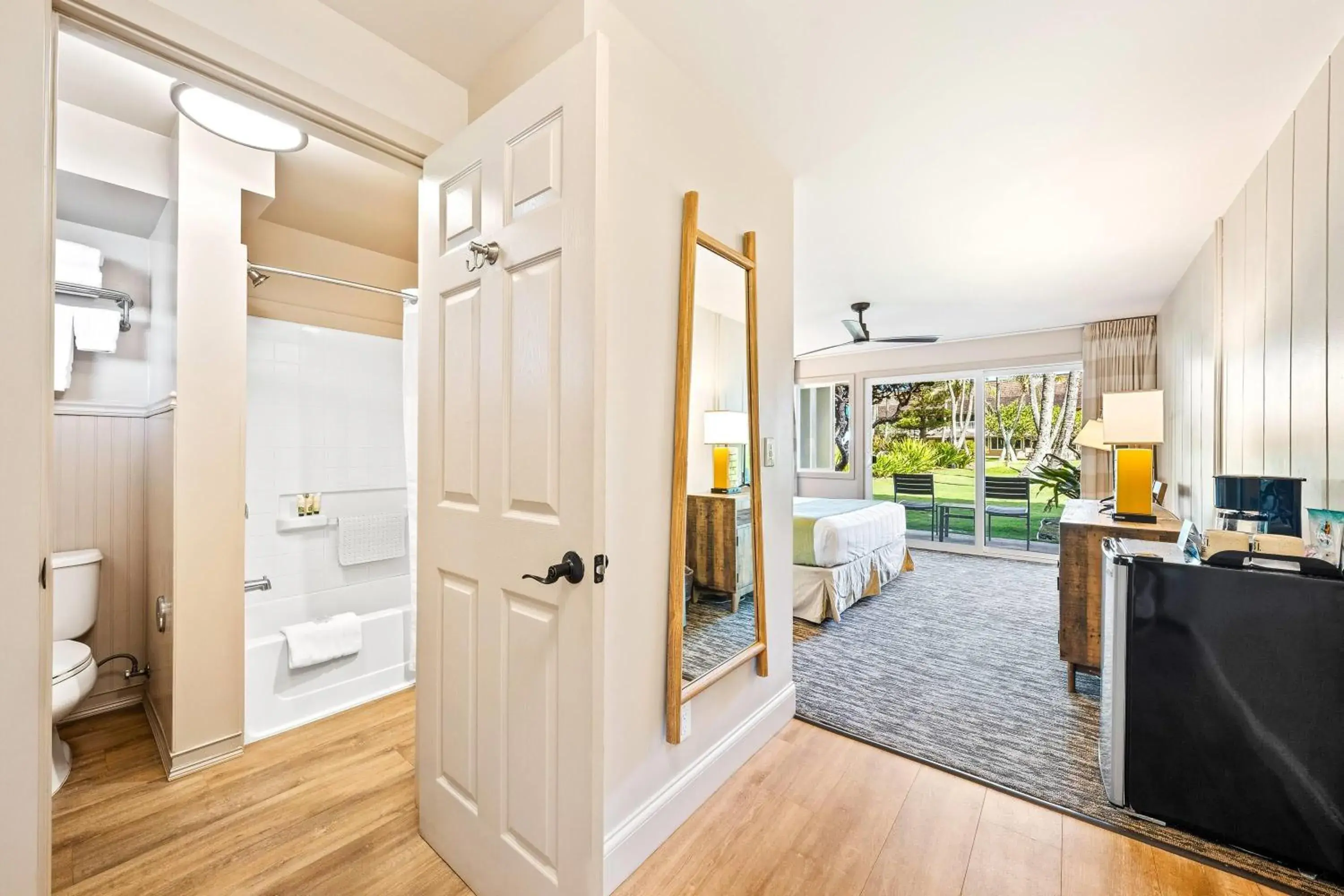 Photo of the whole room in THE ISO HOTEL, Trademark Collection by Wyndham Photo of the whole room in THE ISO HOTEL, Trademark Collection by Wyndham