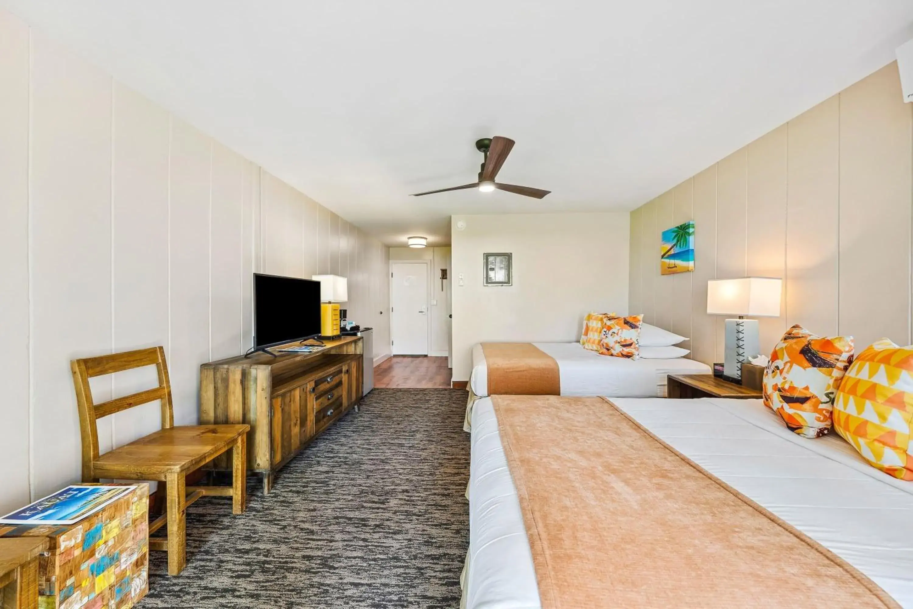 Photo of the whole room, Bed in THE ISO HOTEL, Trademark Collection by Wyndham Photo of the whole room, Bed in THE ISO HOTEL, Trademark Collection by Wyndham