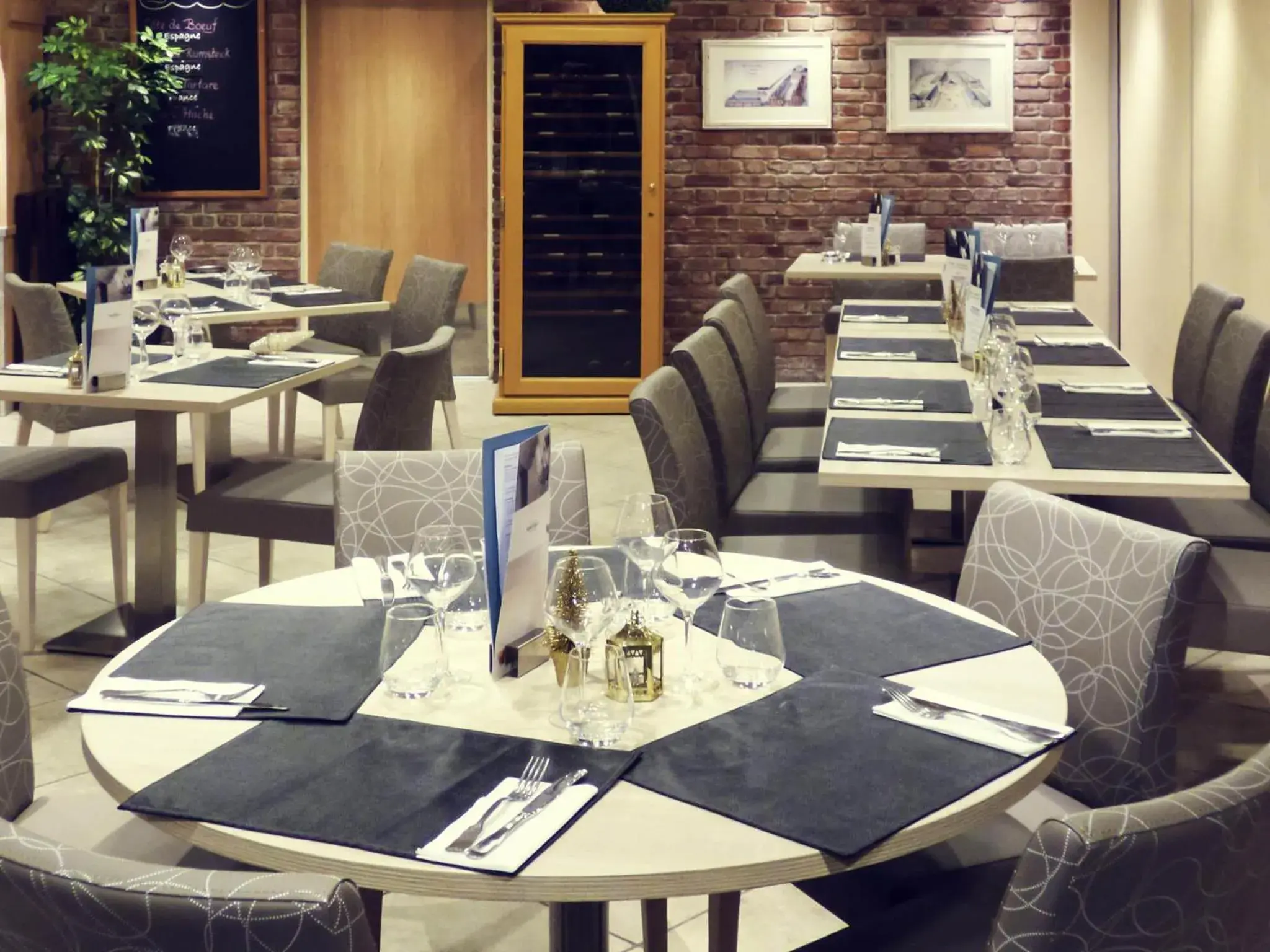 Restaurant/places to eat in Mercure Abbeville Centre – Porte de La Baie de Somme Restaurant/places to eat in Mercure Abbeville Centre – Porte de La Baie de Somme