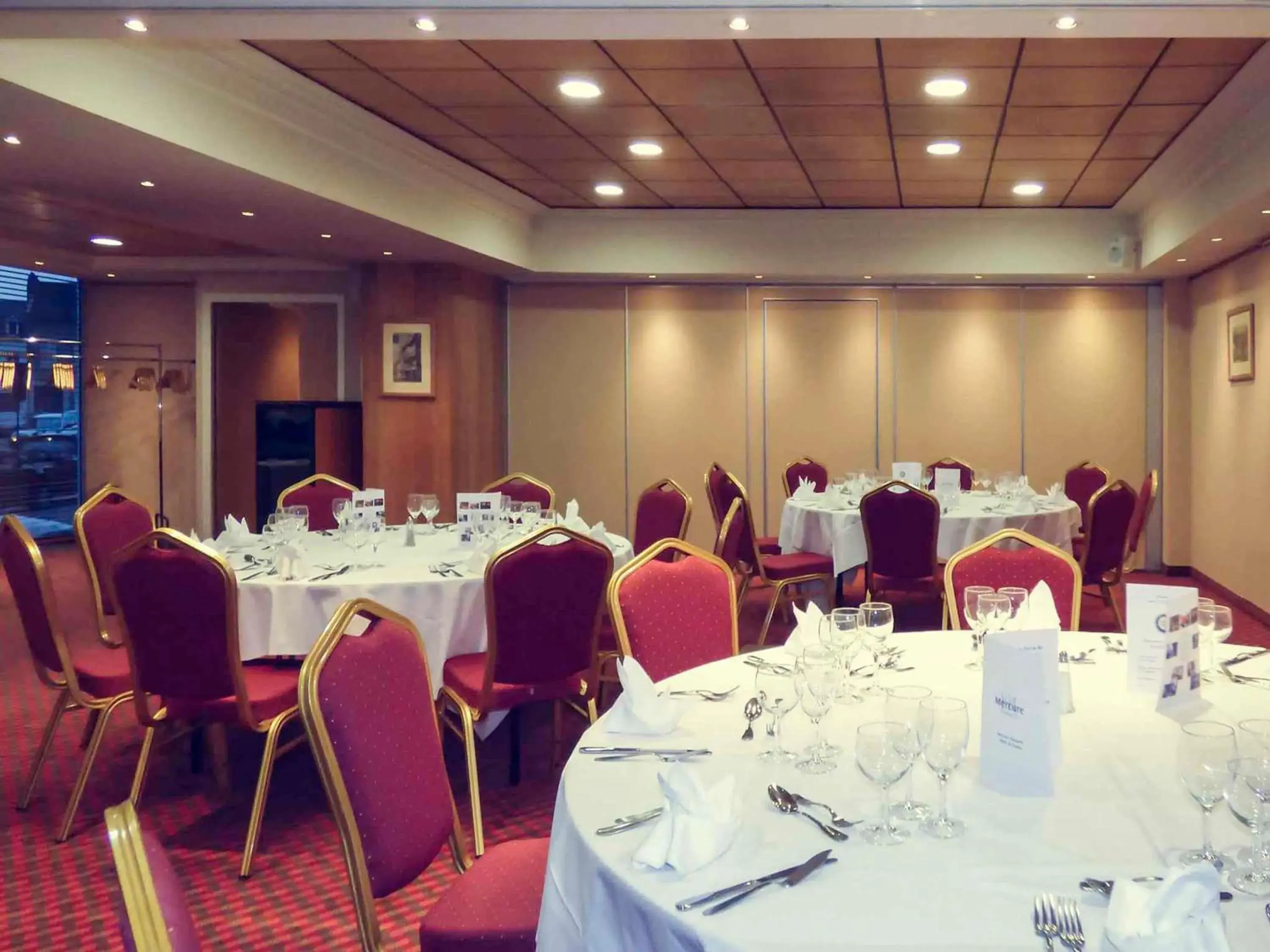 Restaurant/places to eat in Mercure Abbeville Centre – Porte de La Baie de Somme Restaurant/places to eat in Mercure Abbeville Centre – Porte de La Baie de Somme