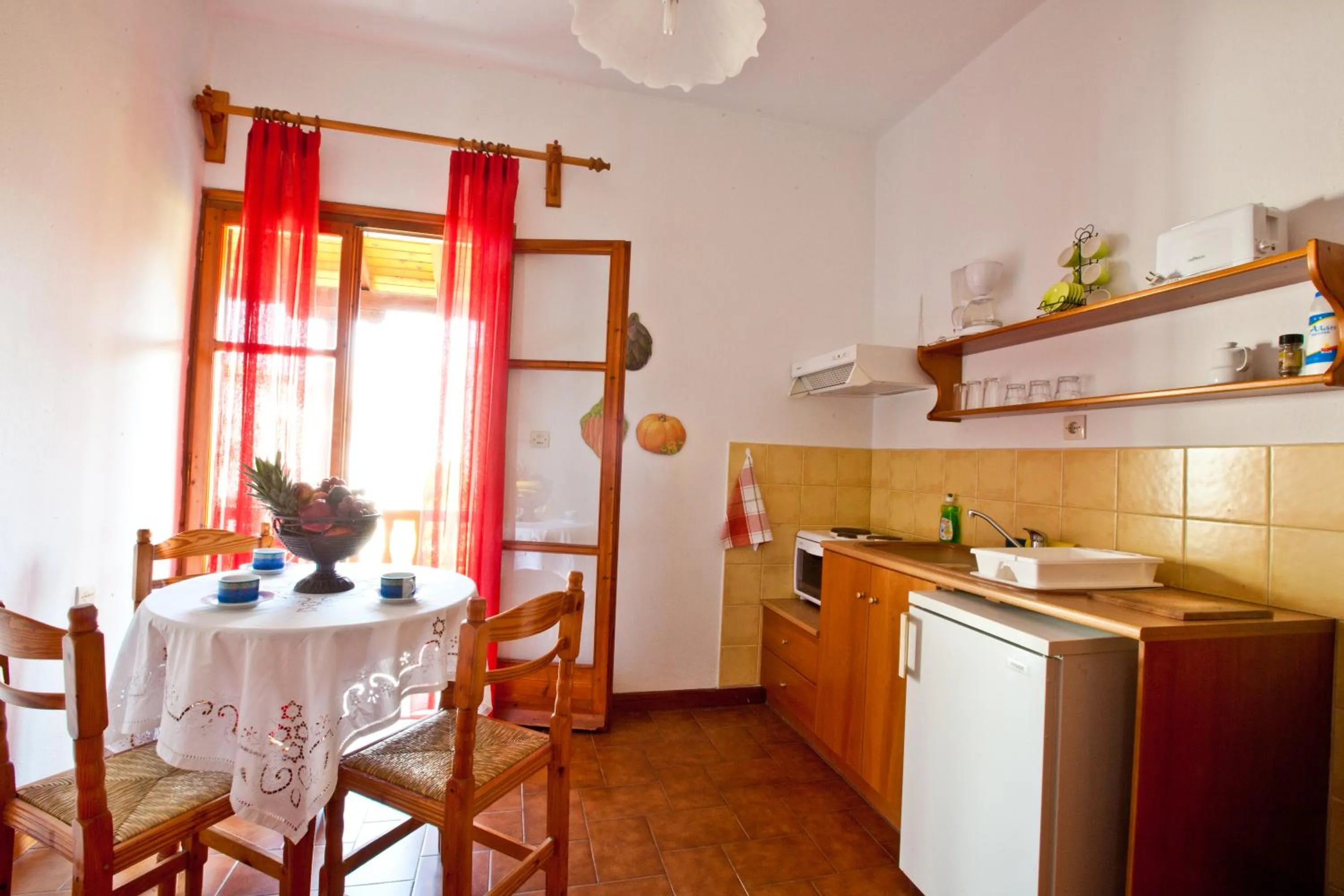 Kitchen or kitchenette in Skiathos House