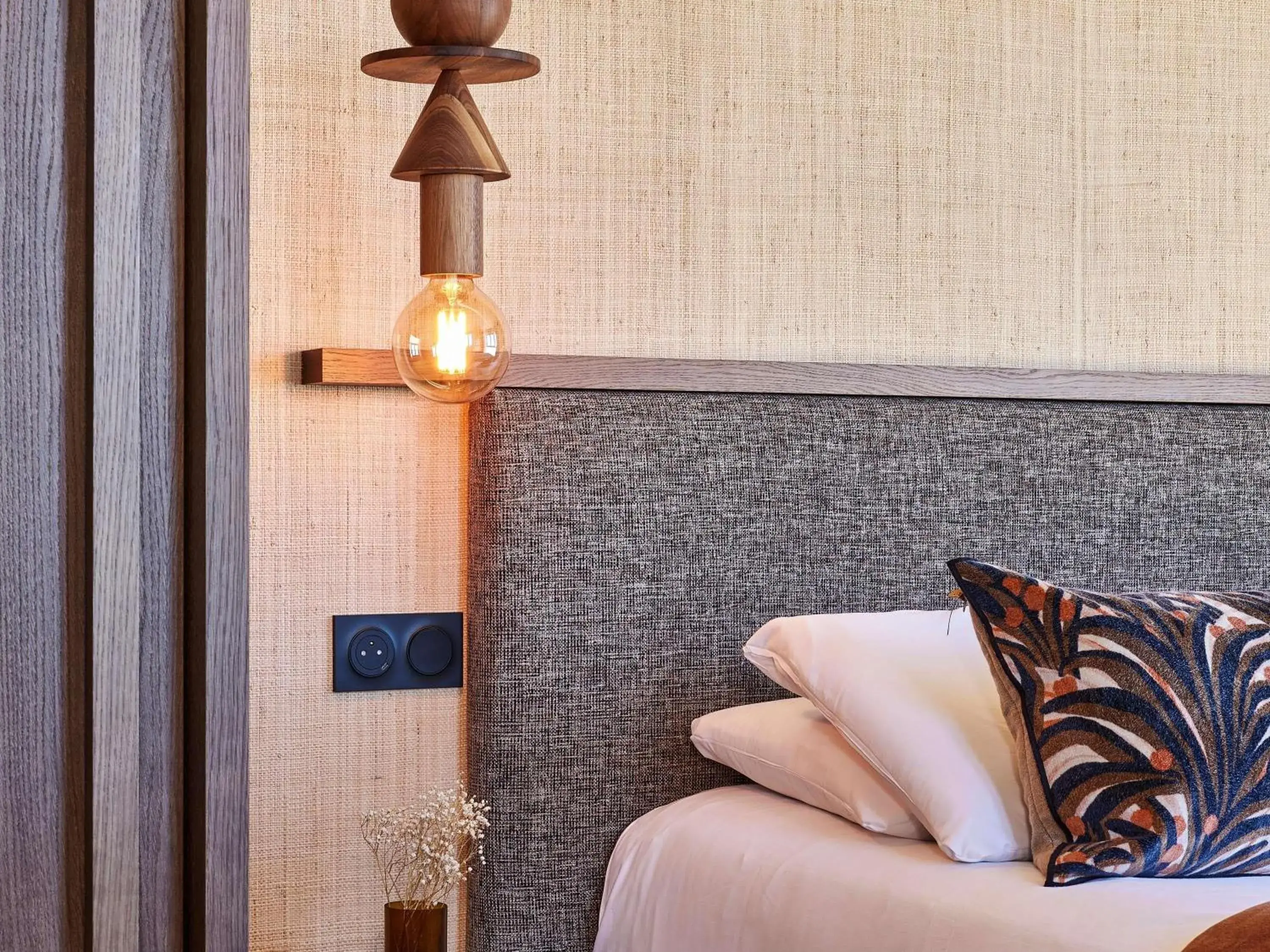 Bedroom, Bed in Mercure St Malo Front de Mer Bedroom, Bed in Mercure St Malo Front de Mer