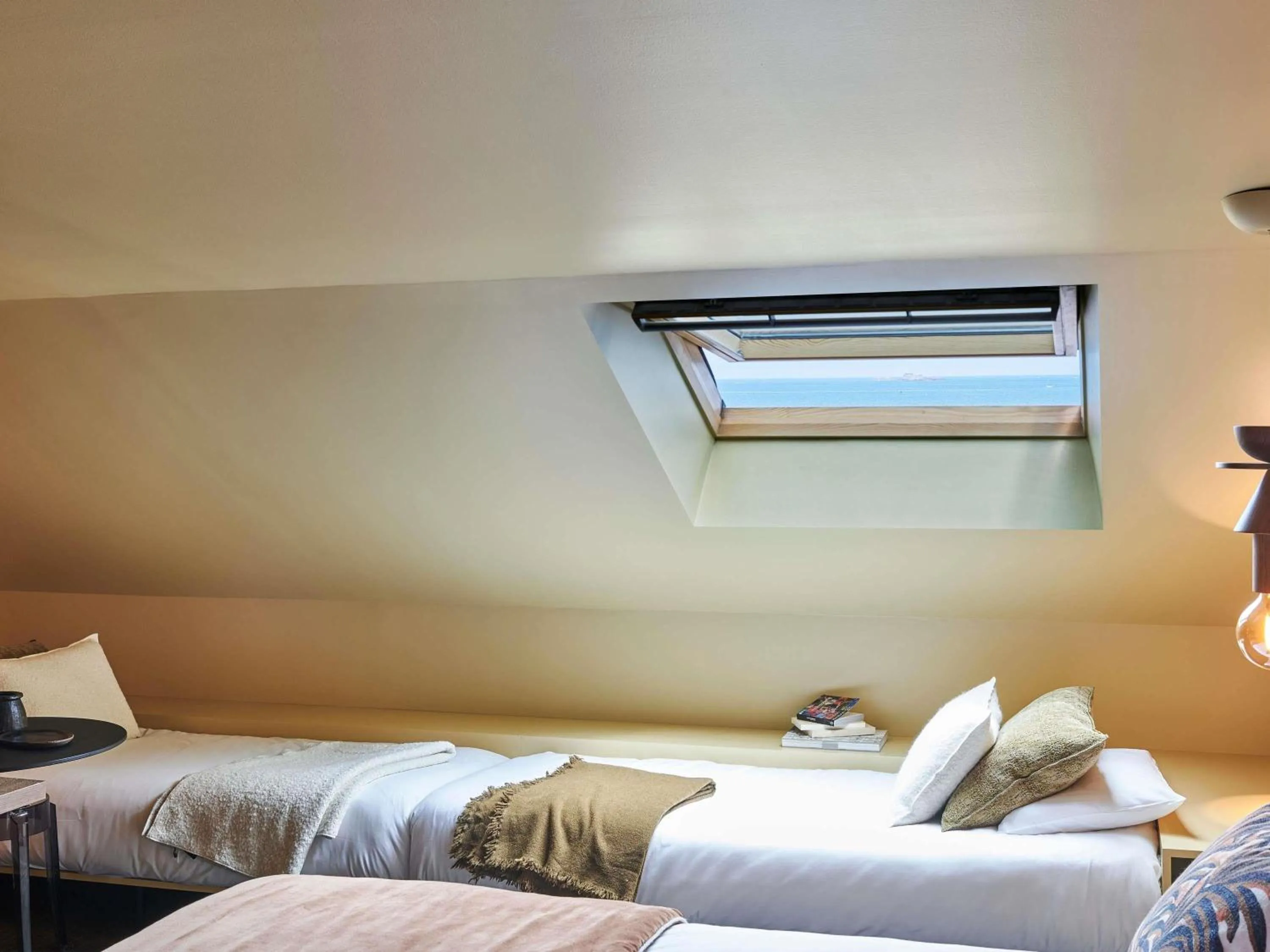 Other, Bed in Mercure St Malo Front de Mer