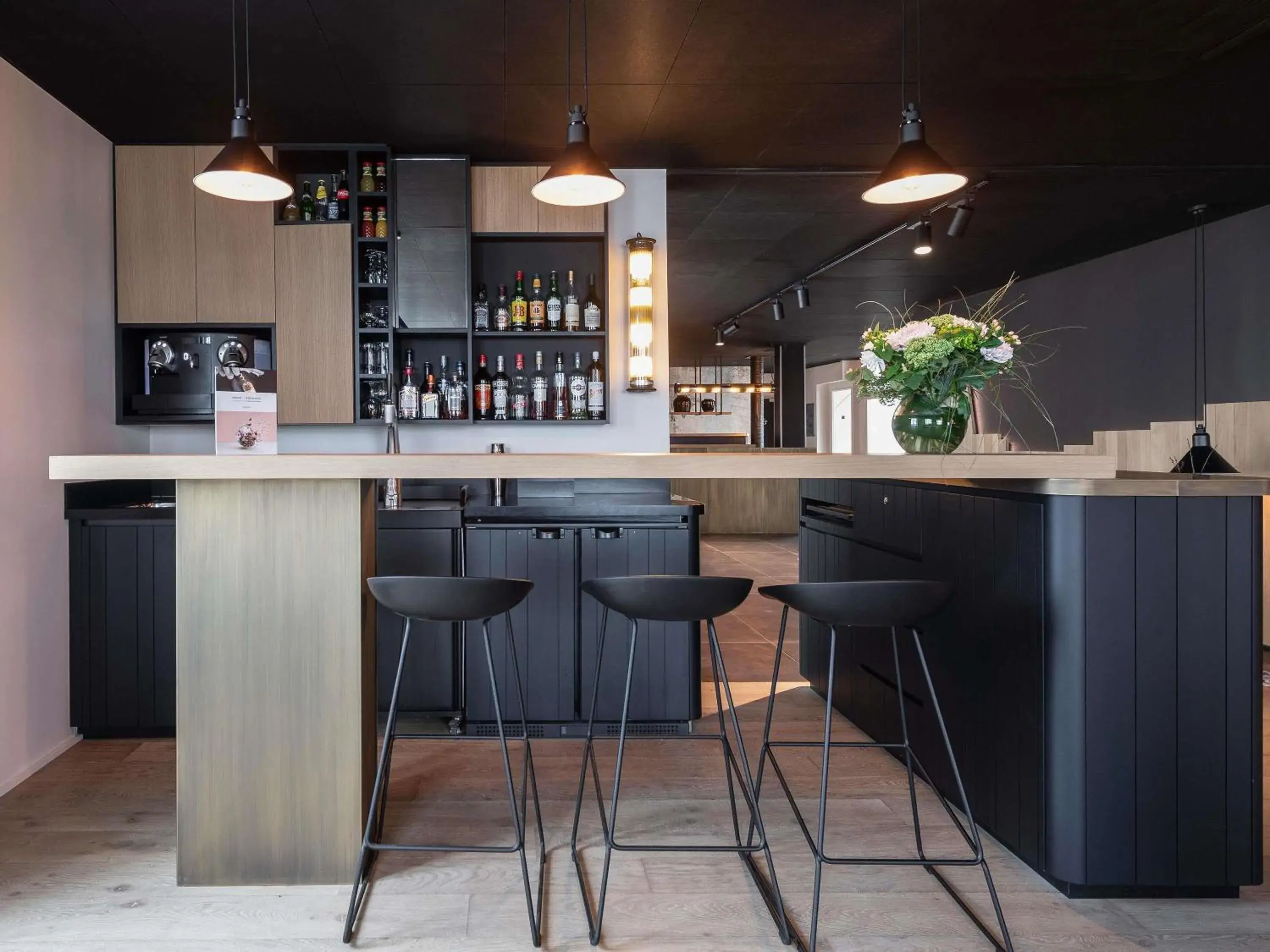 Property building in Mercure St Malo Front de Mer Property building in Mercure St Malo Front de Mer