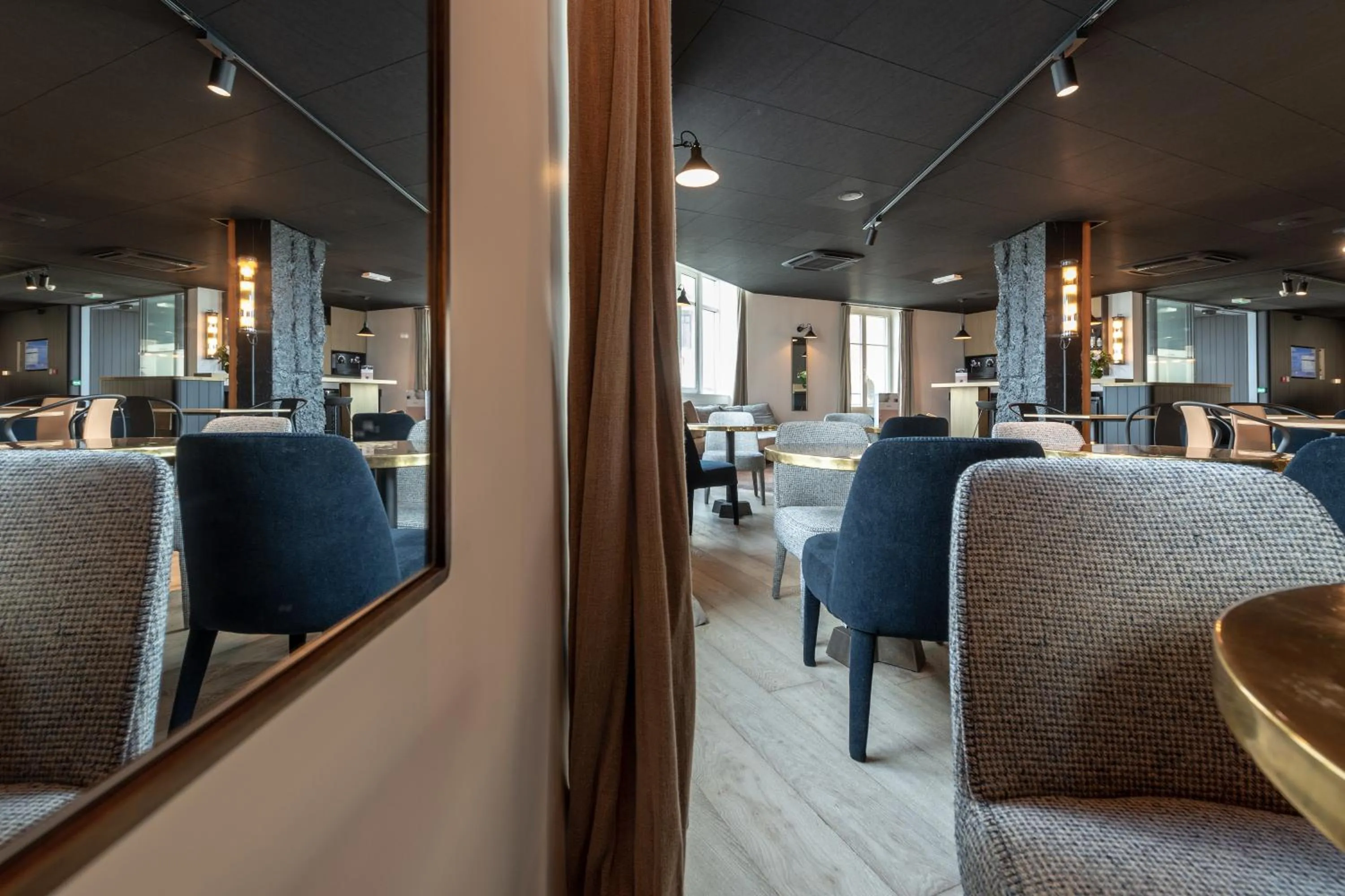 Restaurant/places to eat in Mercure St Malo Front de Mer