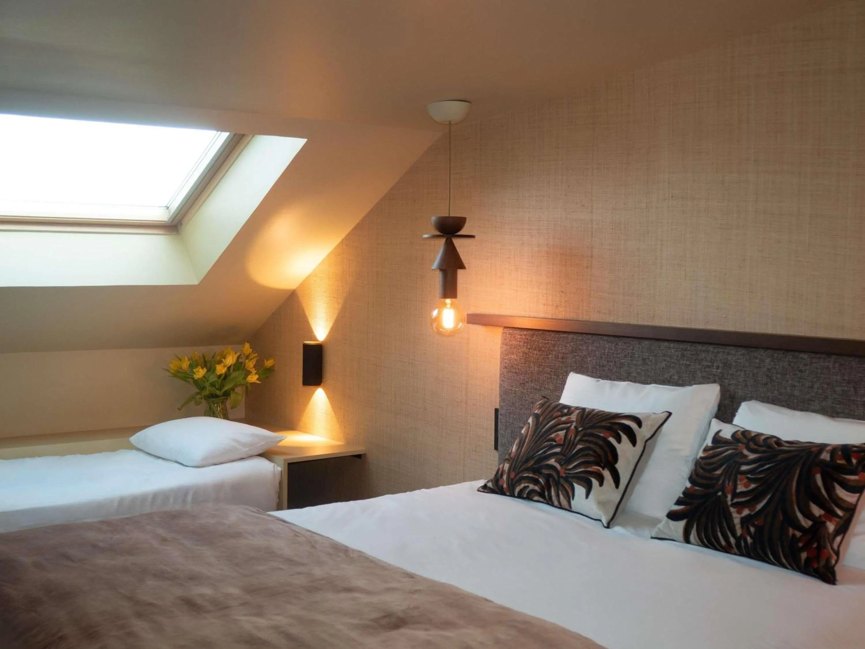 Bedroom, Bed in Mercure St Malo Front de Mer