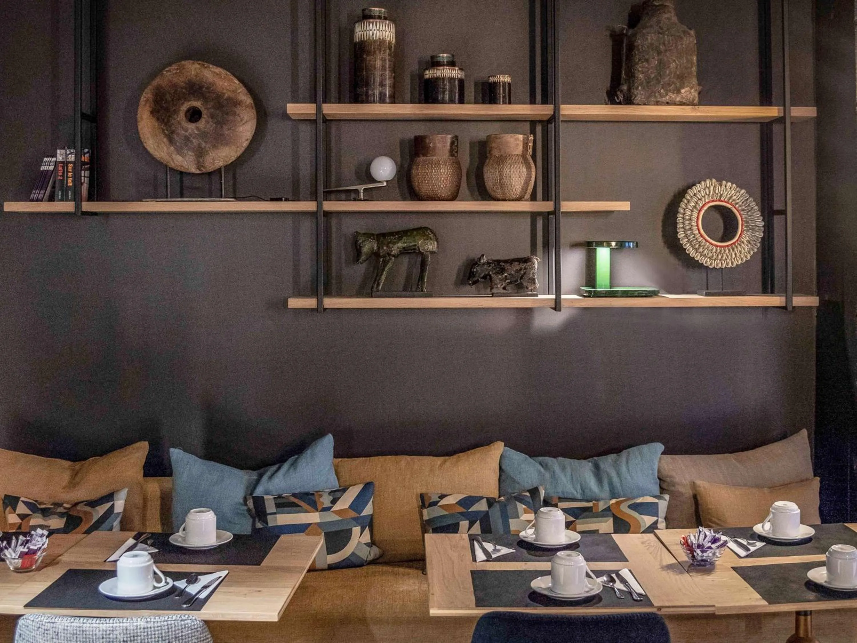 Restaurant/places to eat in Mercure St Malo Front de Mer