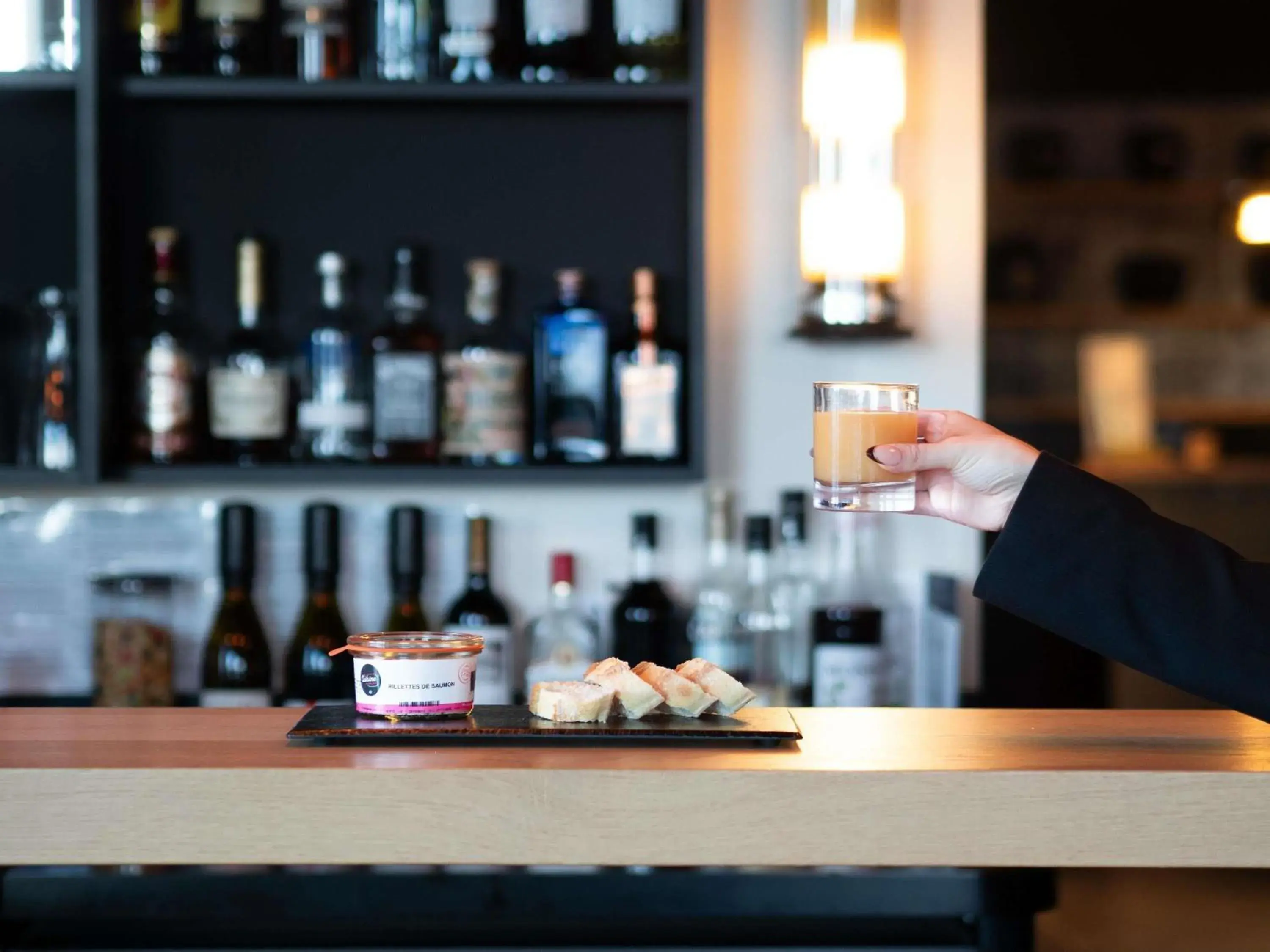 Lounge or bar in Mercure St Malo Front de Mer Lounge or bar in Mercure St Malo Front de Mer