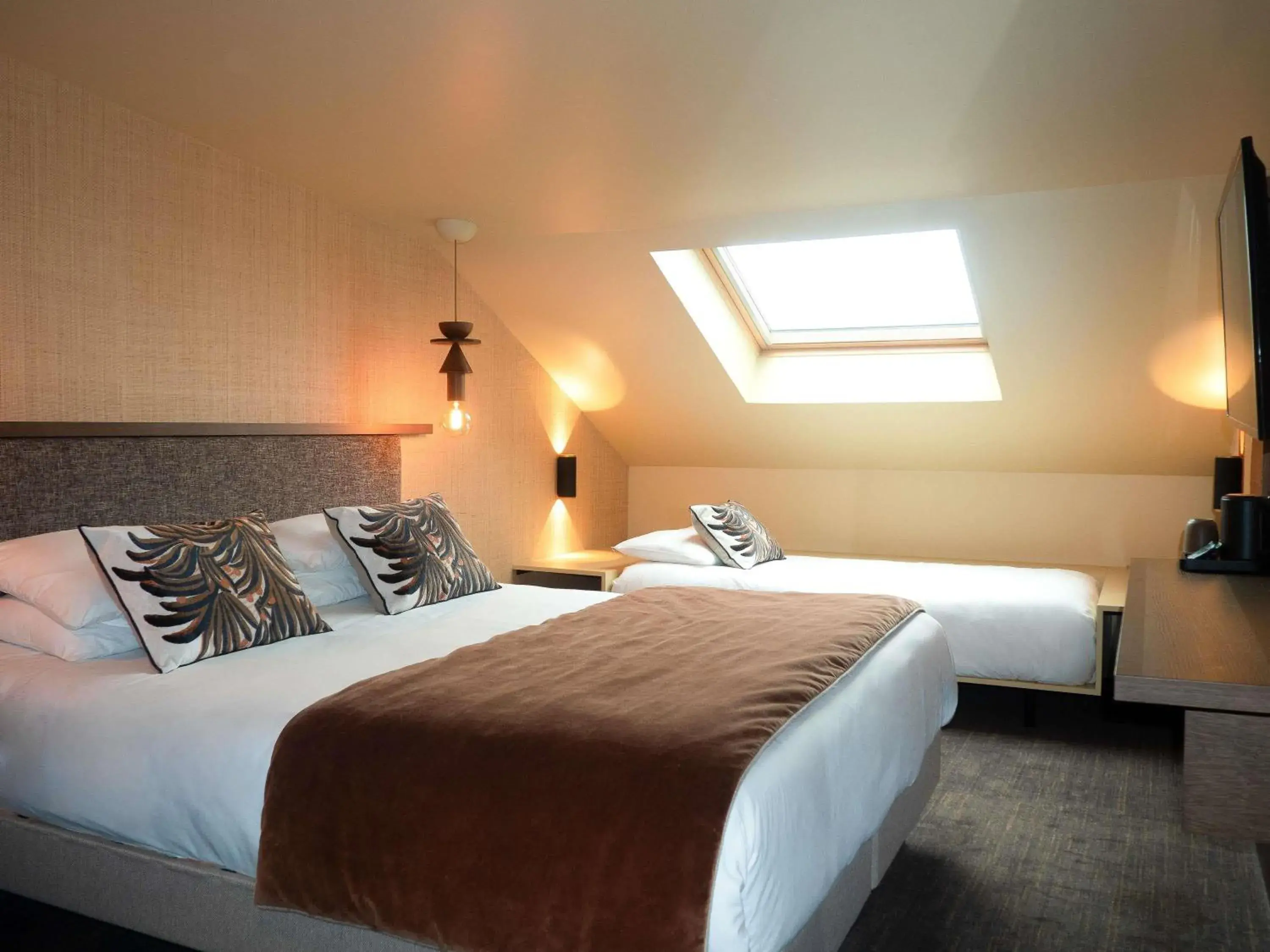 Bedroom, Bed in Mercure St Malo Front de Mer Bedroom, Bed in Mercure St Malo Front de Mer