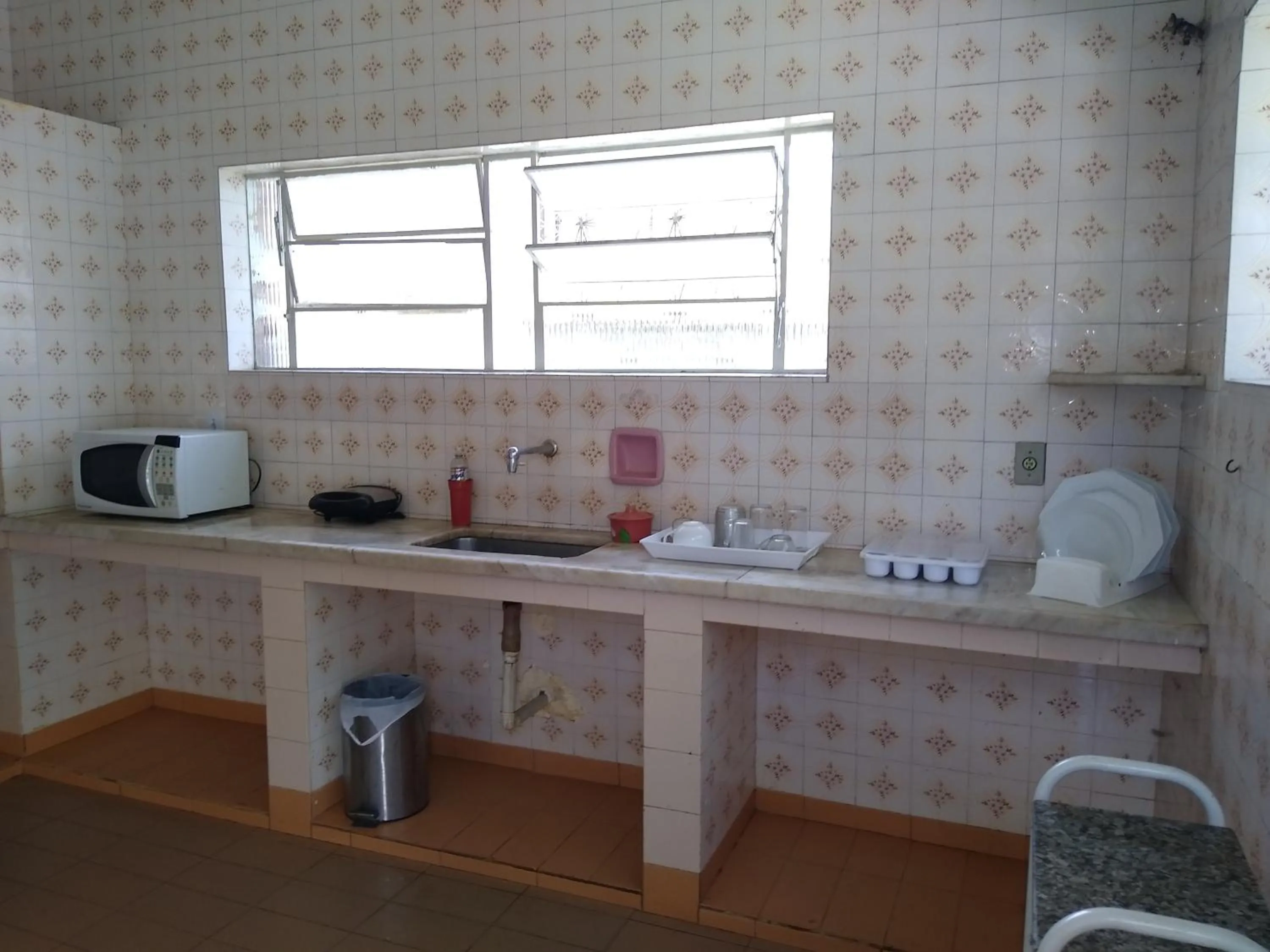 Communal kitchen in POUSADA DO JOAO