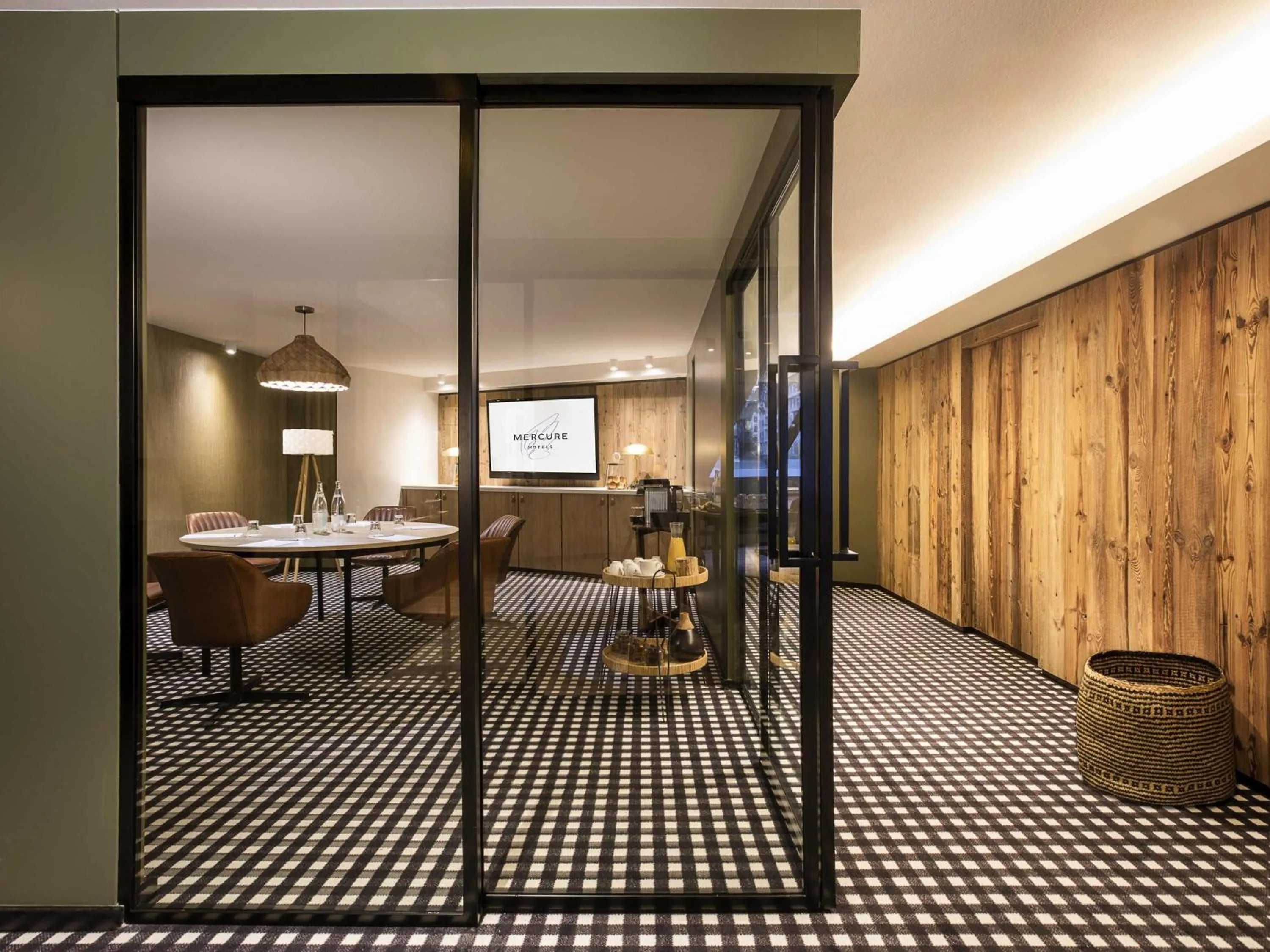 Meeting/conference room in Mercure Chambéry Centre