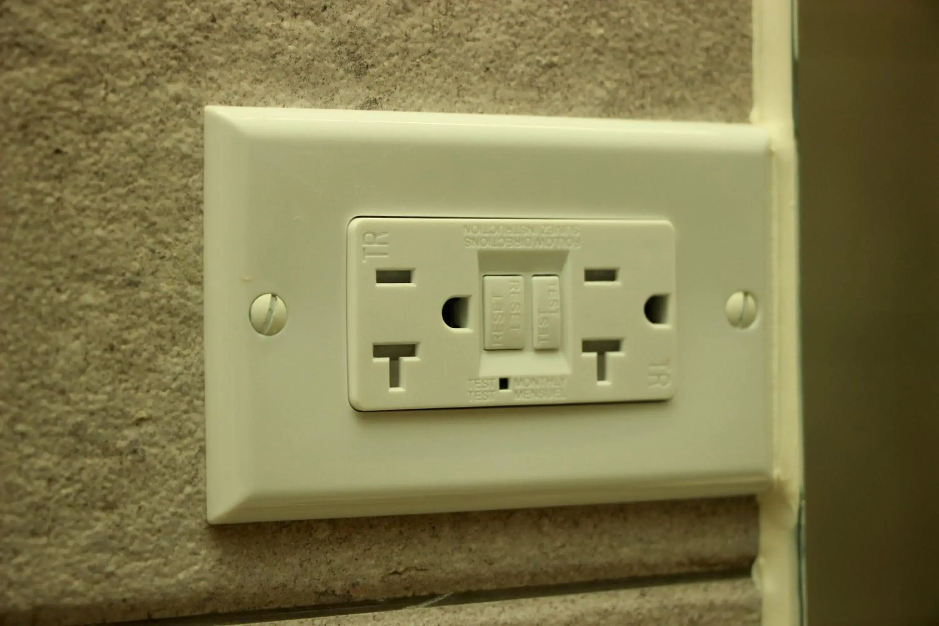 Suite with Sea View in West Plaza Hotel at Lebuu Street Suite with Sea View in West Plaza Hotel at Lebuu Street