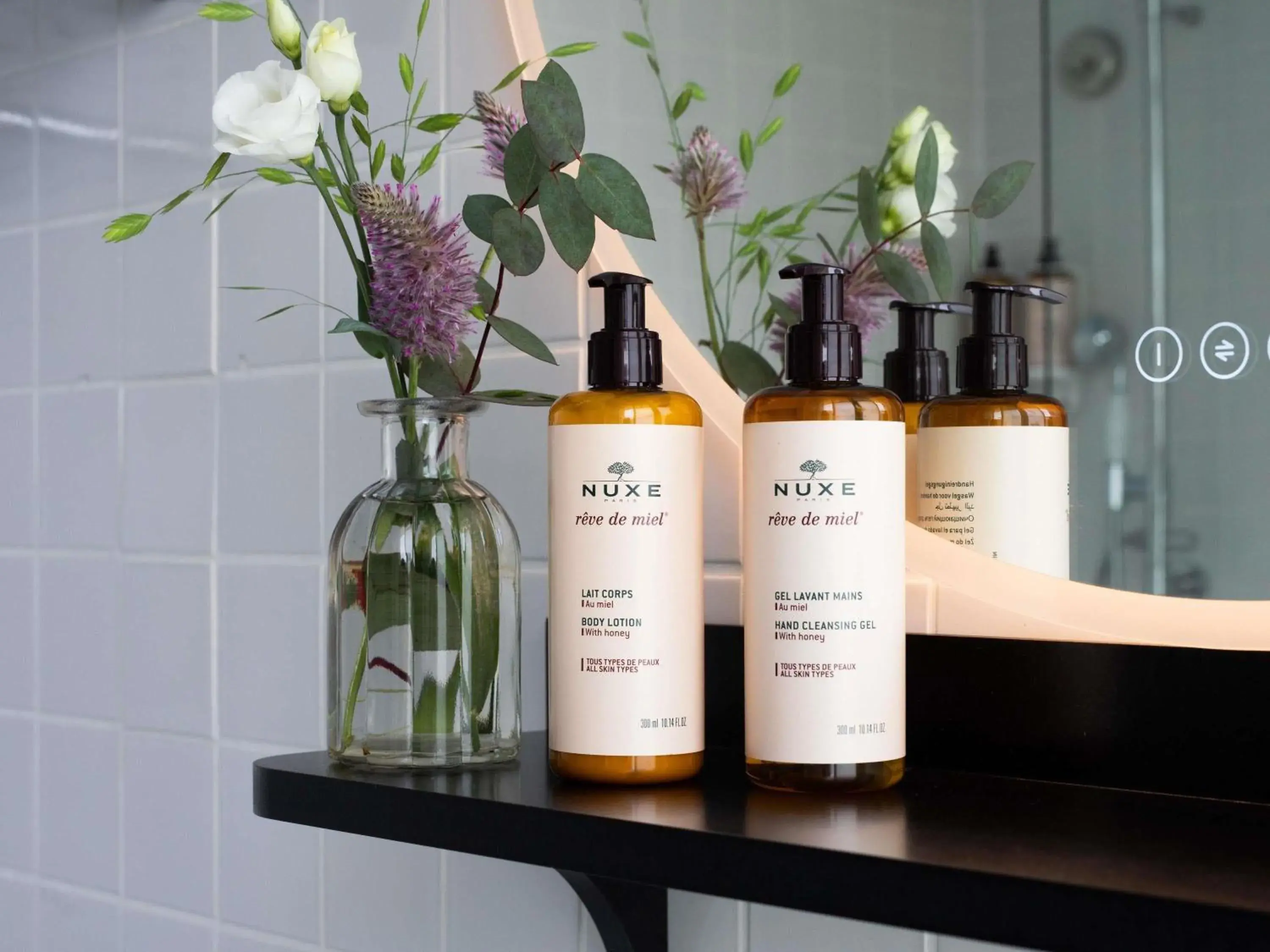 Bedroom in Hotel Plaza Biarritz Plage - Handwritten Collection Bedroom in Hotel Plaza Biarritz Plage - Handwritten Collection