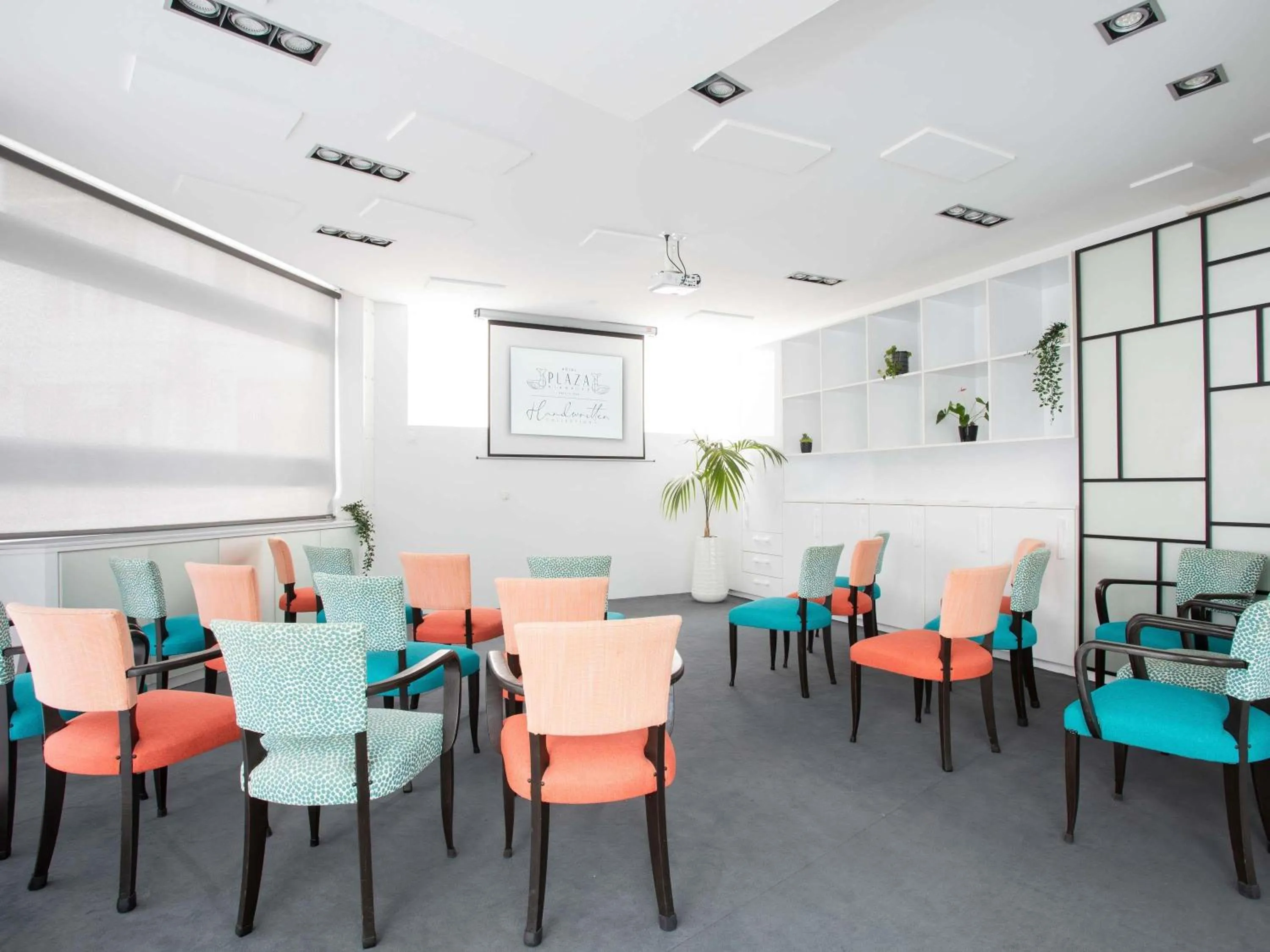 Meeting/conference room in Hotel Plaza Biarritz Plage - Handwritten Collection