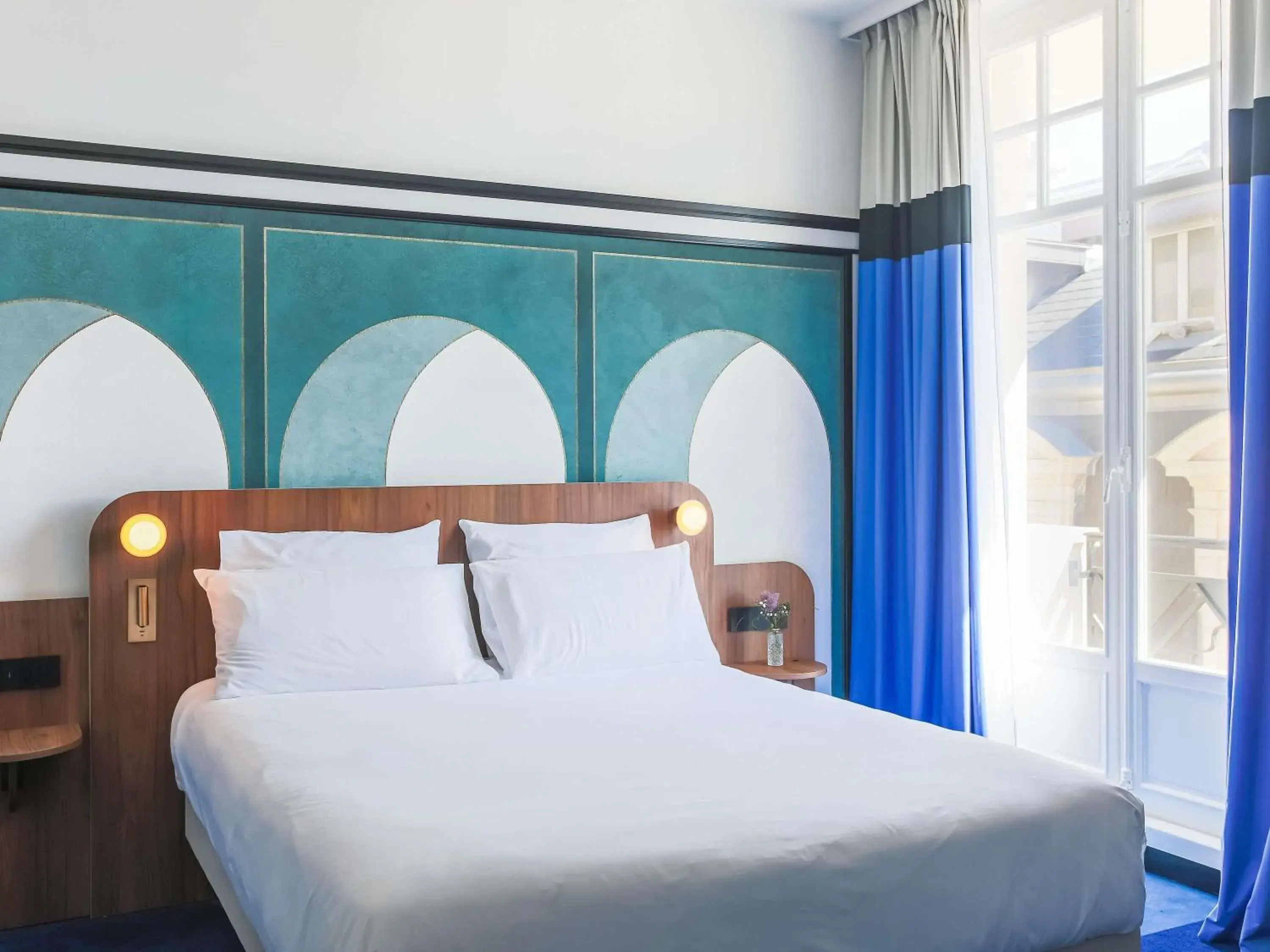 Bedroom, Bed in Hotel Plaza Biarritz Plage - Handwritten Collection Bedroom, Bed in Hotel Plaza Biarritz Plage - Handwritten Collection