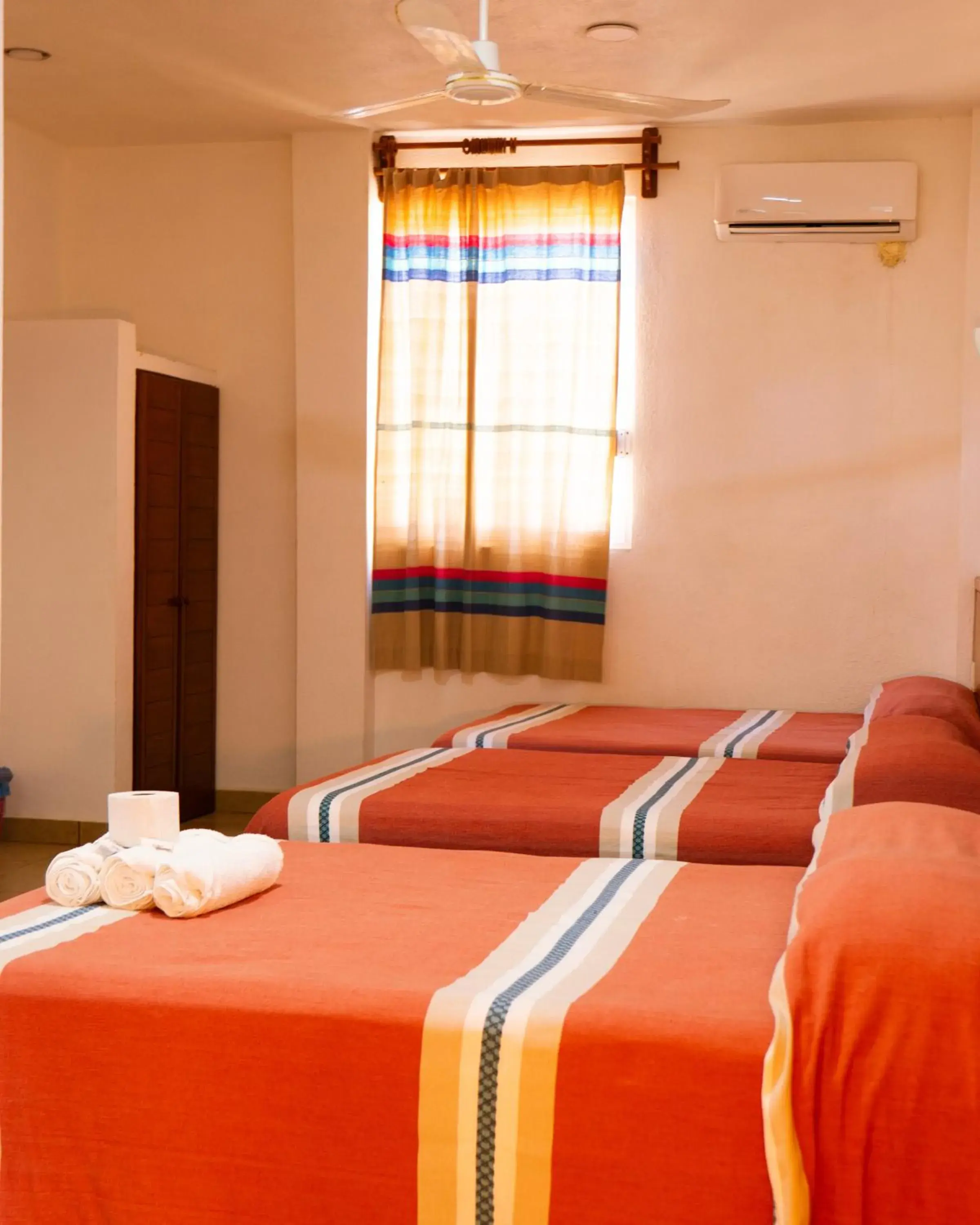 Standard Triple Room - single occupancy in Hotel VidaMar Standard Triple Room - single occupancy in Hotel VidaMar