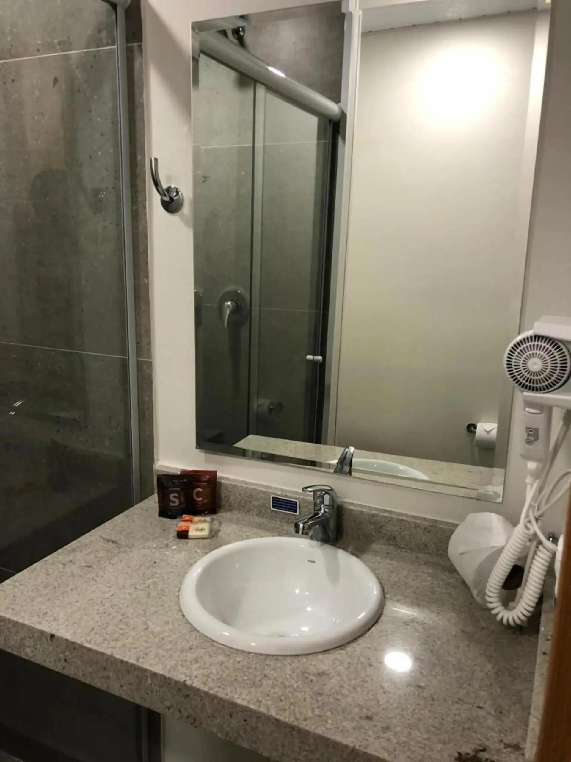 Shower in Graal Inn Mairiporã