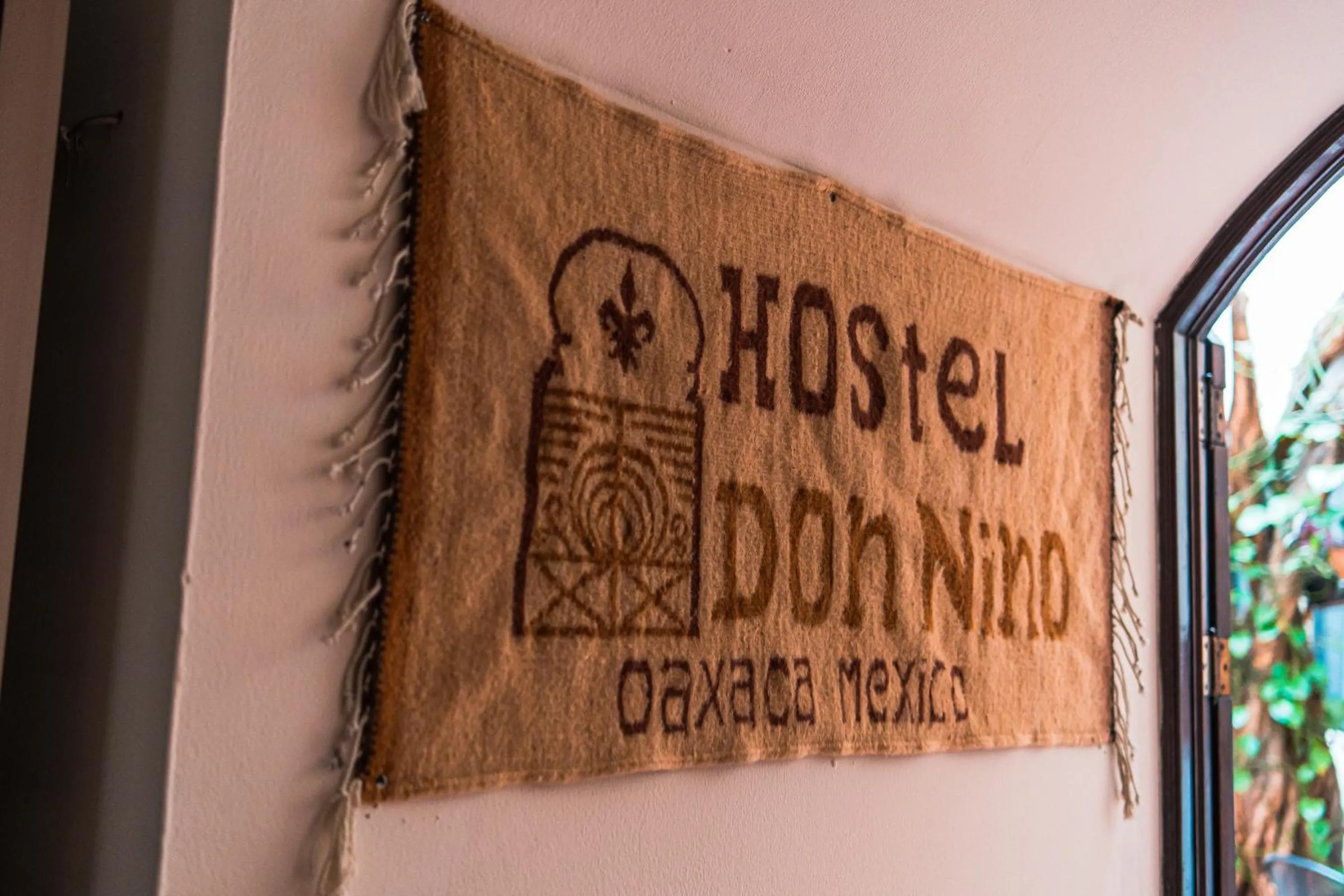 Logo/Certificate/Sign in Hotel Don Nino