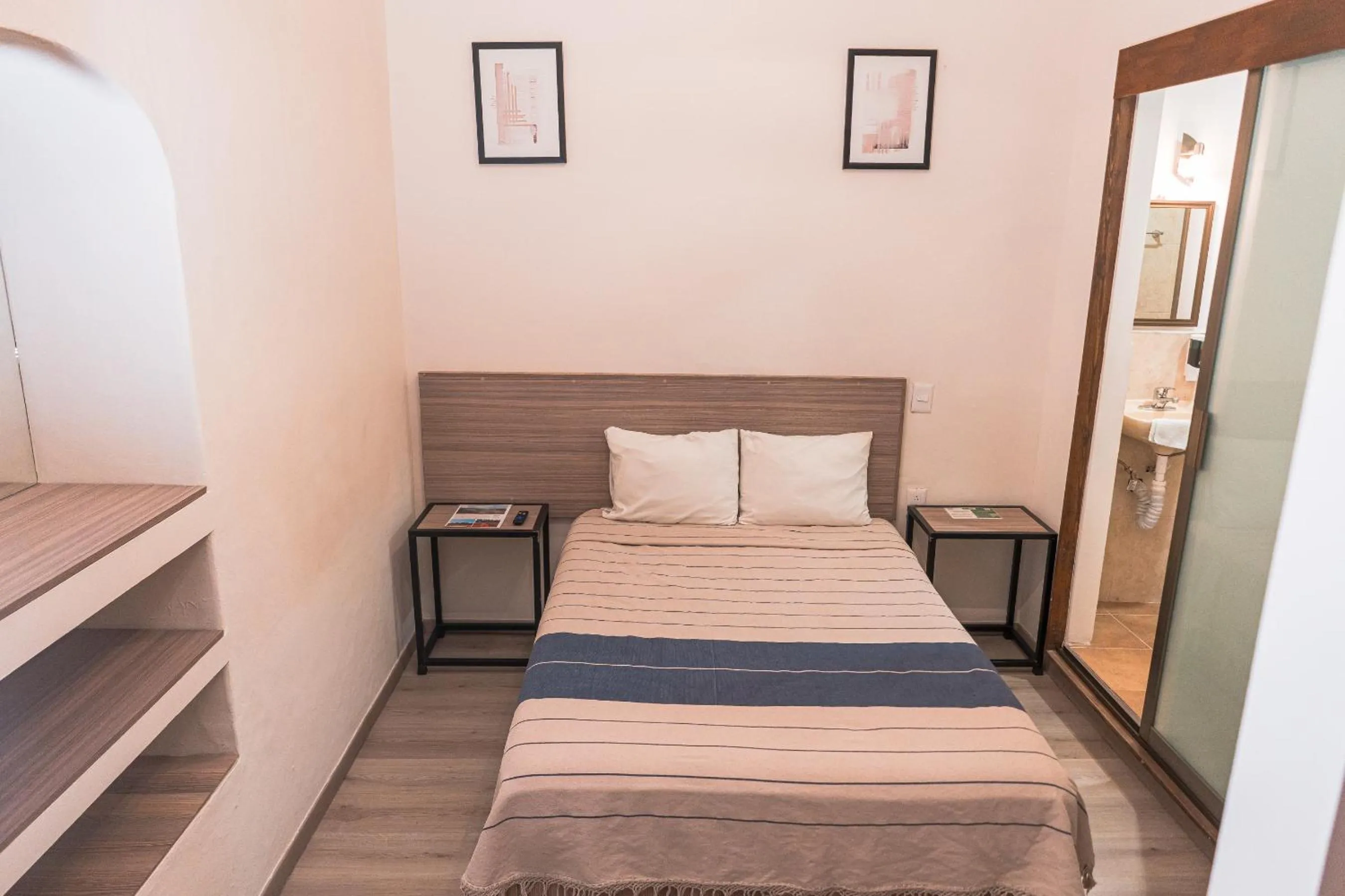 Photo of the whole room, Bed in Hotel Don Nino