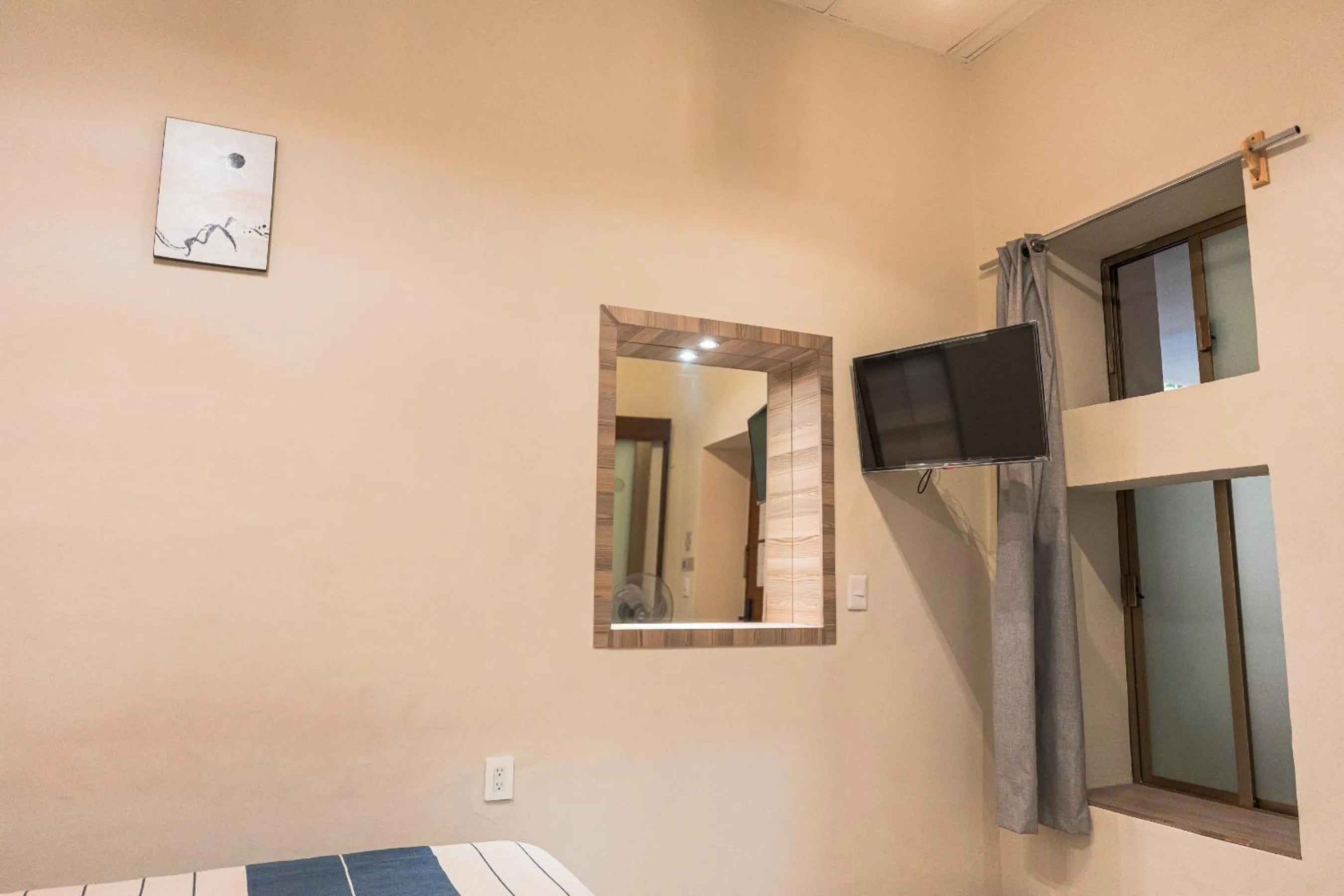 TV and multimedia, Bed in Hotel Don Nino