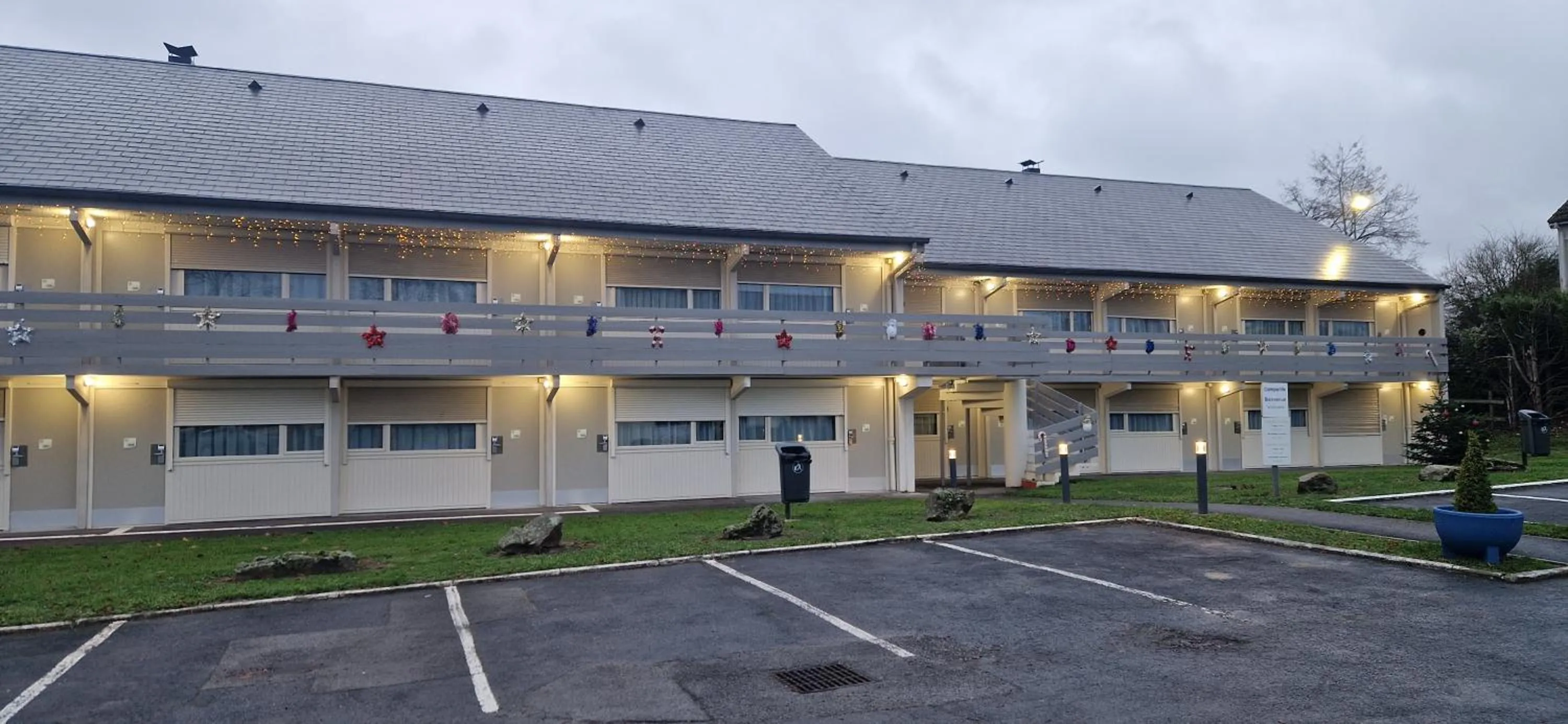 Property building in Campanile Saint Quentin