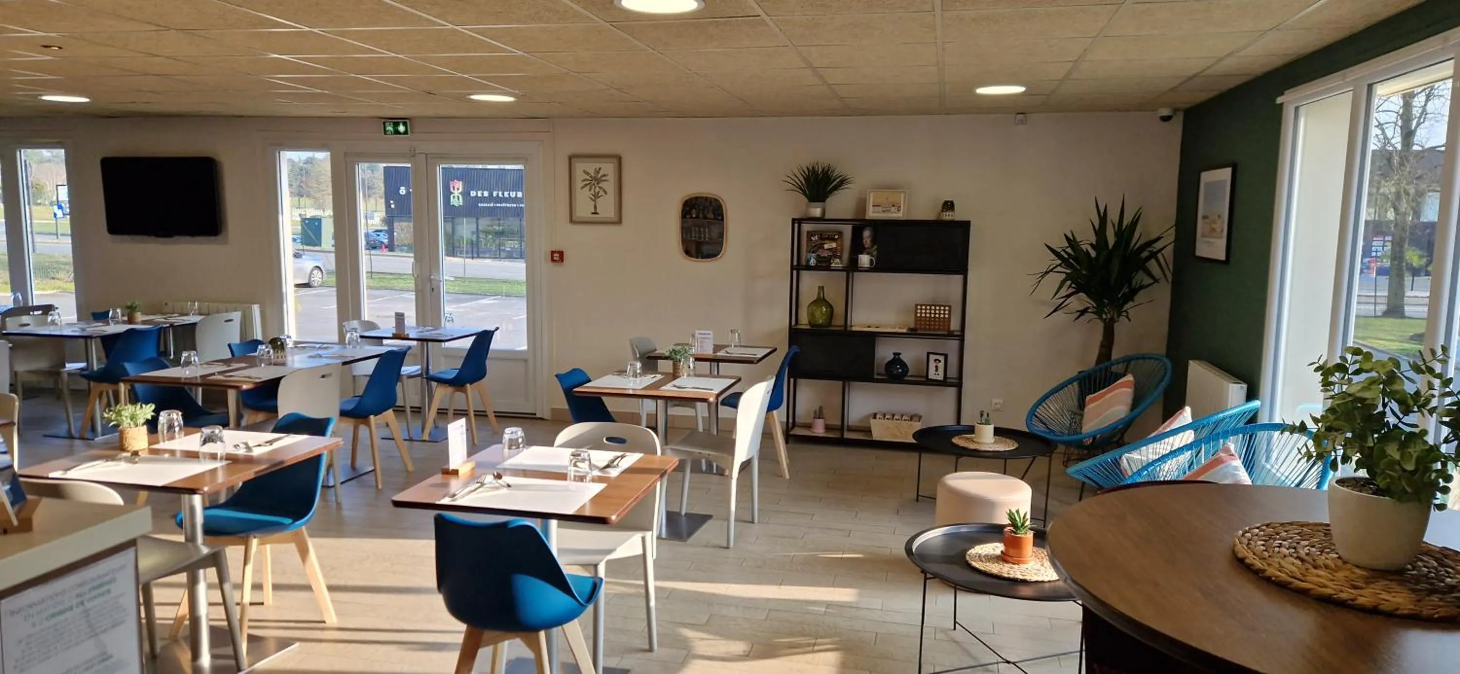 Restaurant/places to eat in Campanile Saint Quentin