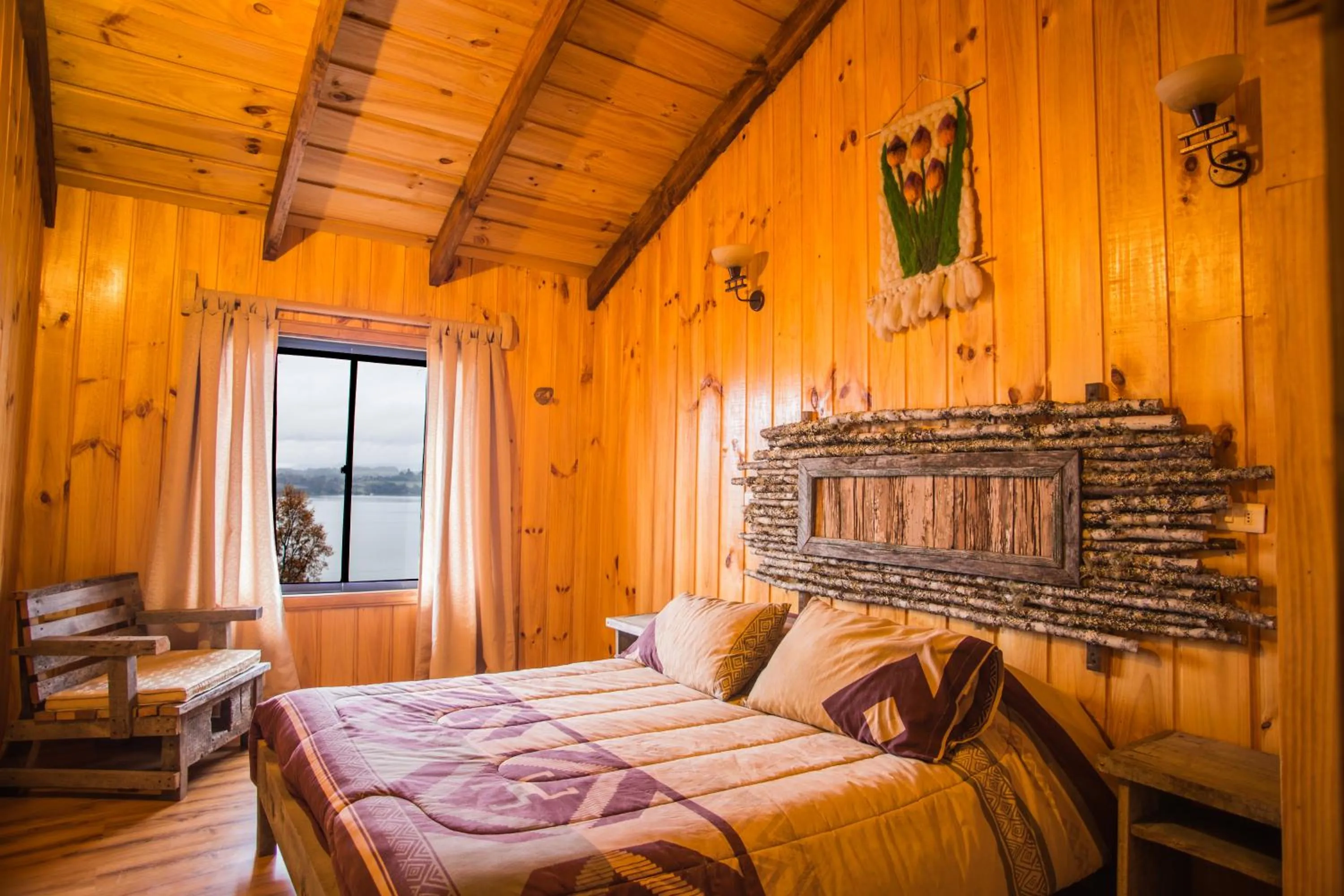 Bedroom, Bed in Apart hotel Puchaley Lafquen