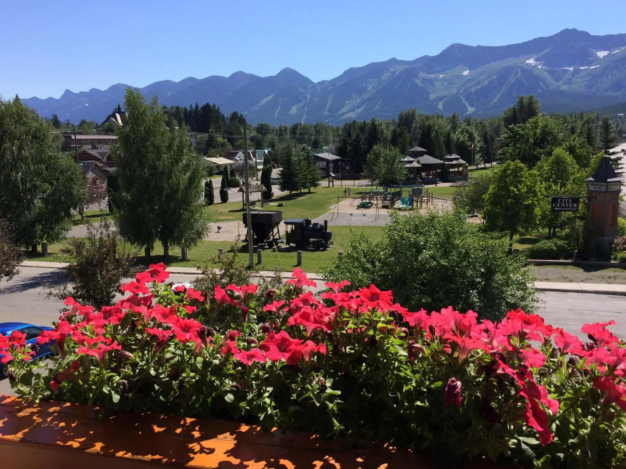 Children play ground in Park Place Lodge