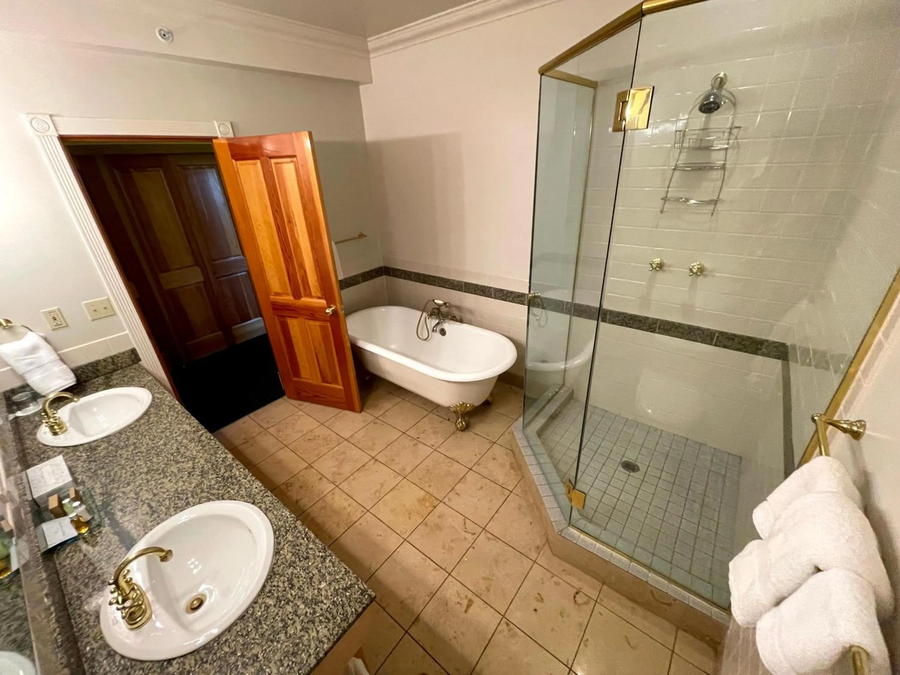 Shower in Park Place Lodge