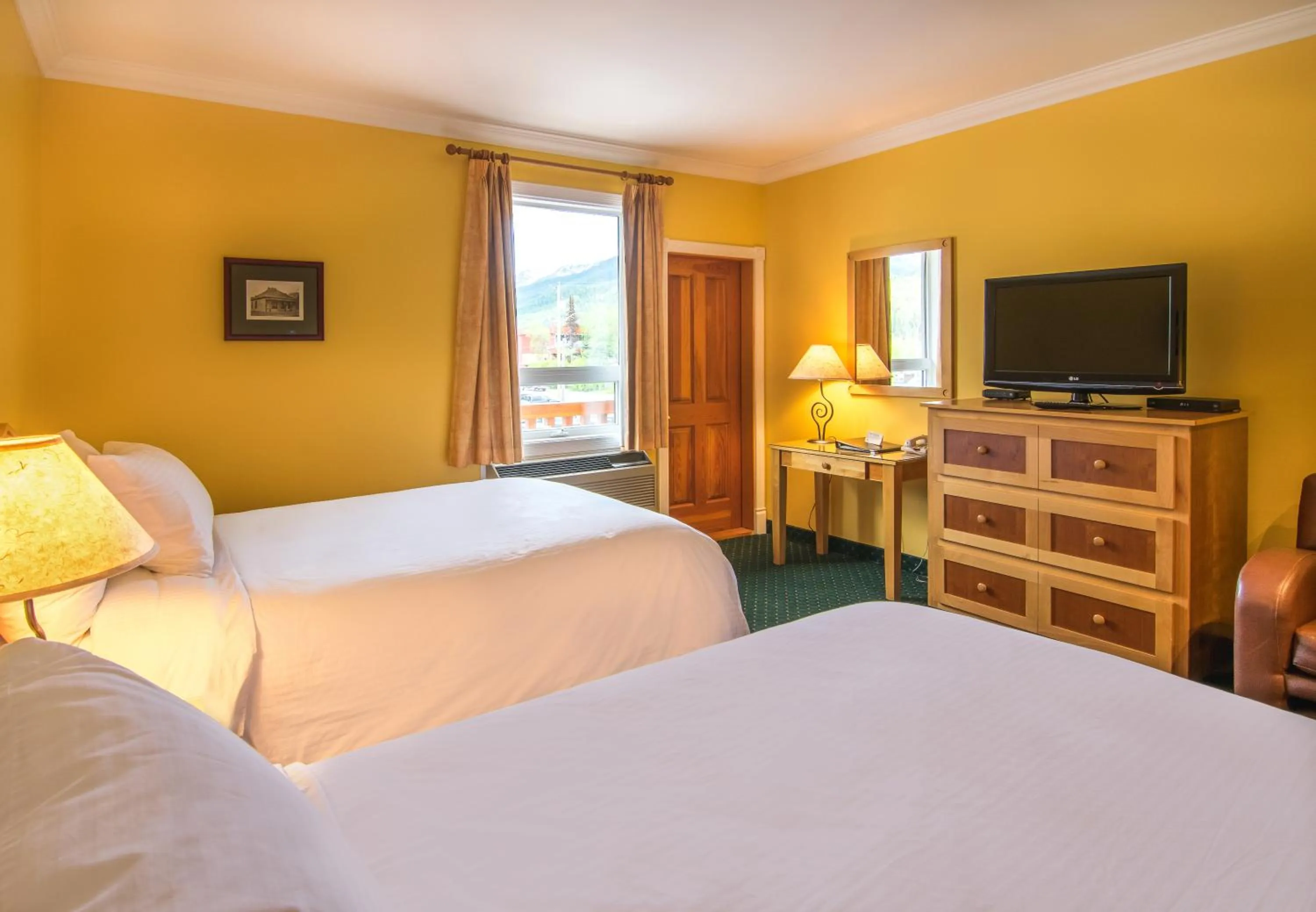 Photo of the whole room, Bed in Park Place Lodge