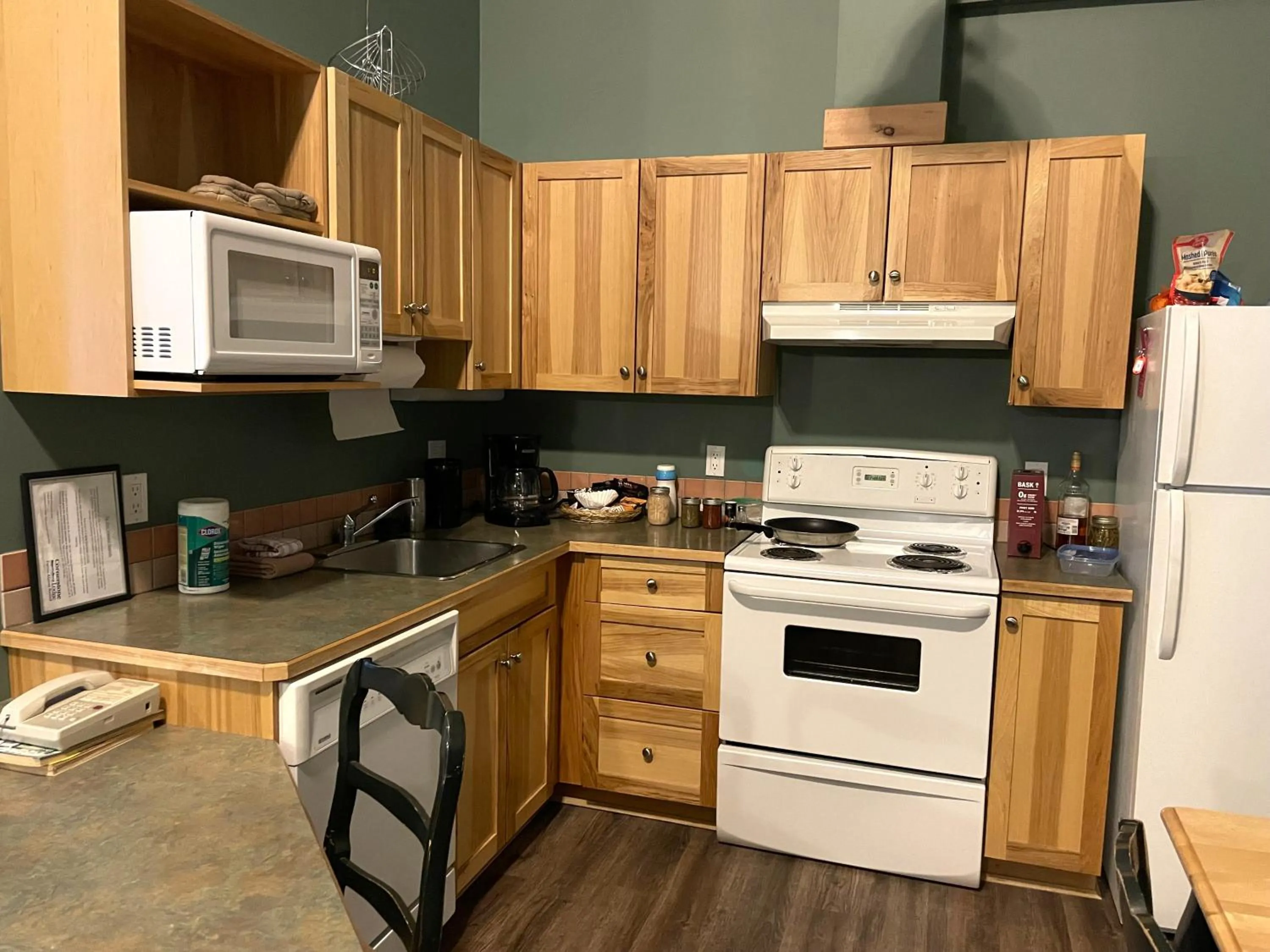 Kitchen or kitchenette in Cornerstone Lodge by Park Vacation Management