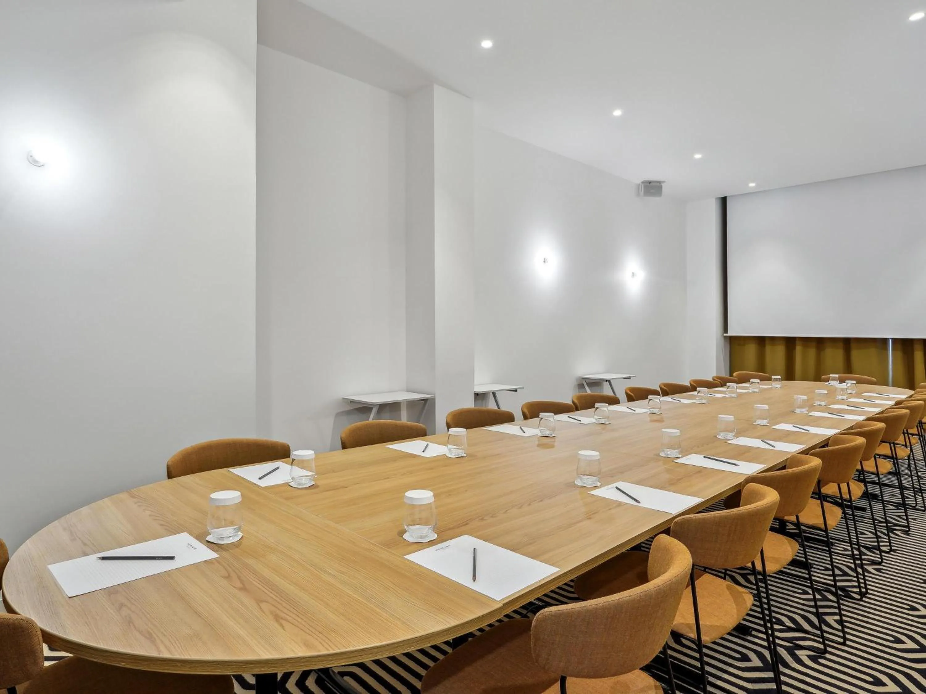 Meeting/conference room in Mercure Paris Opéra Faubourg Montmartre