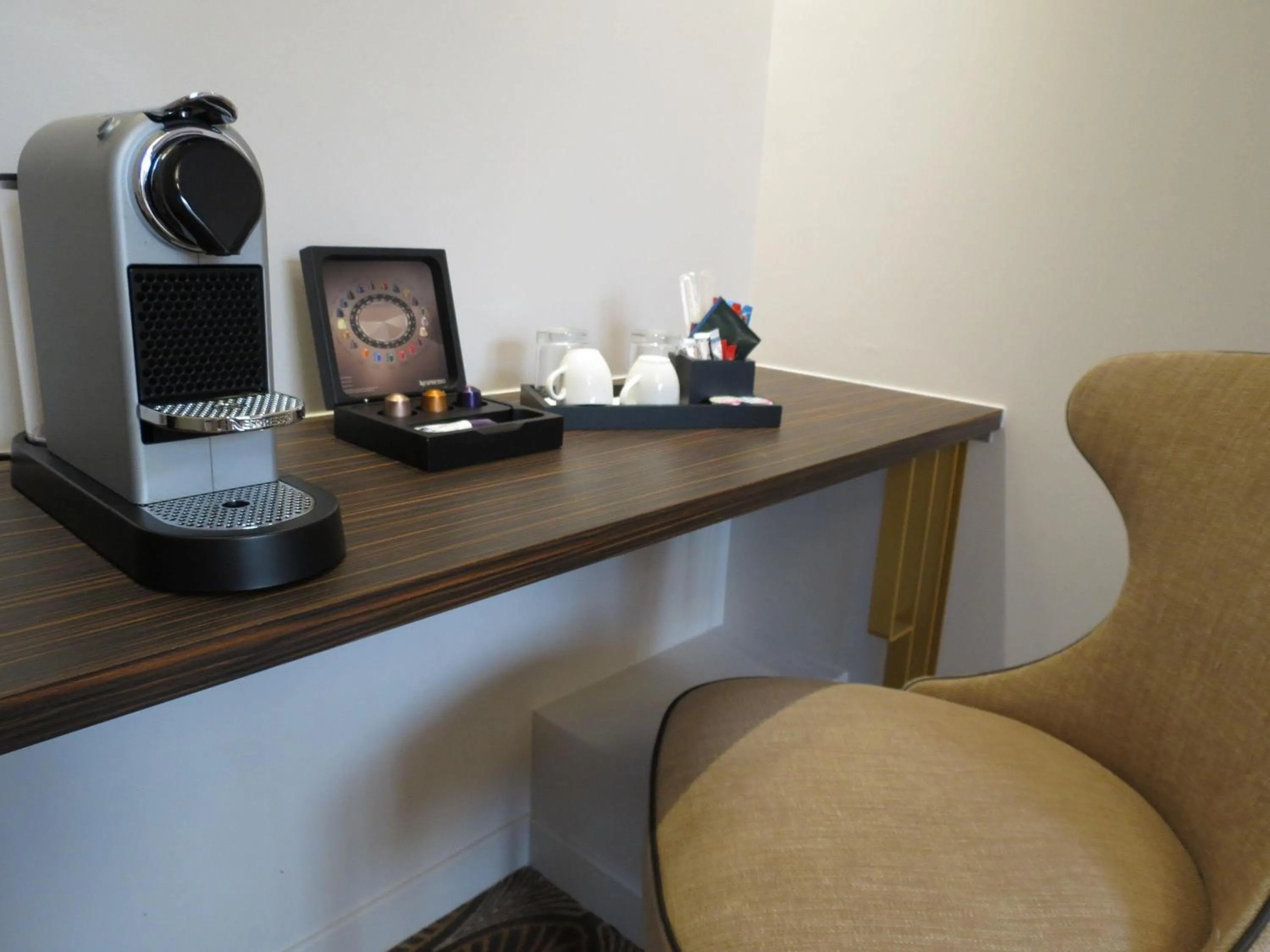 Bedroom in Mercure Paris Opéra Faubourg Montmartre