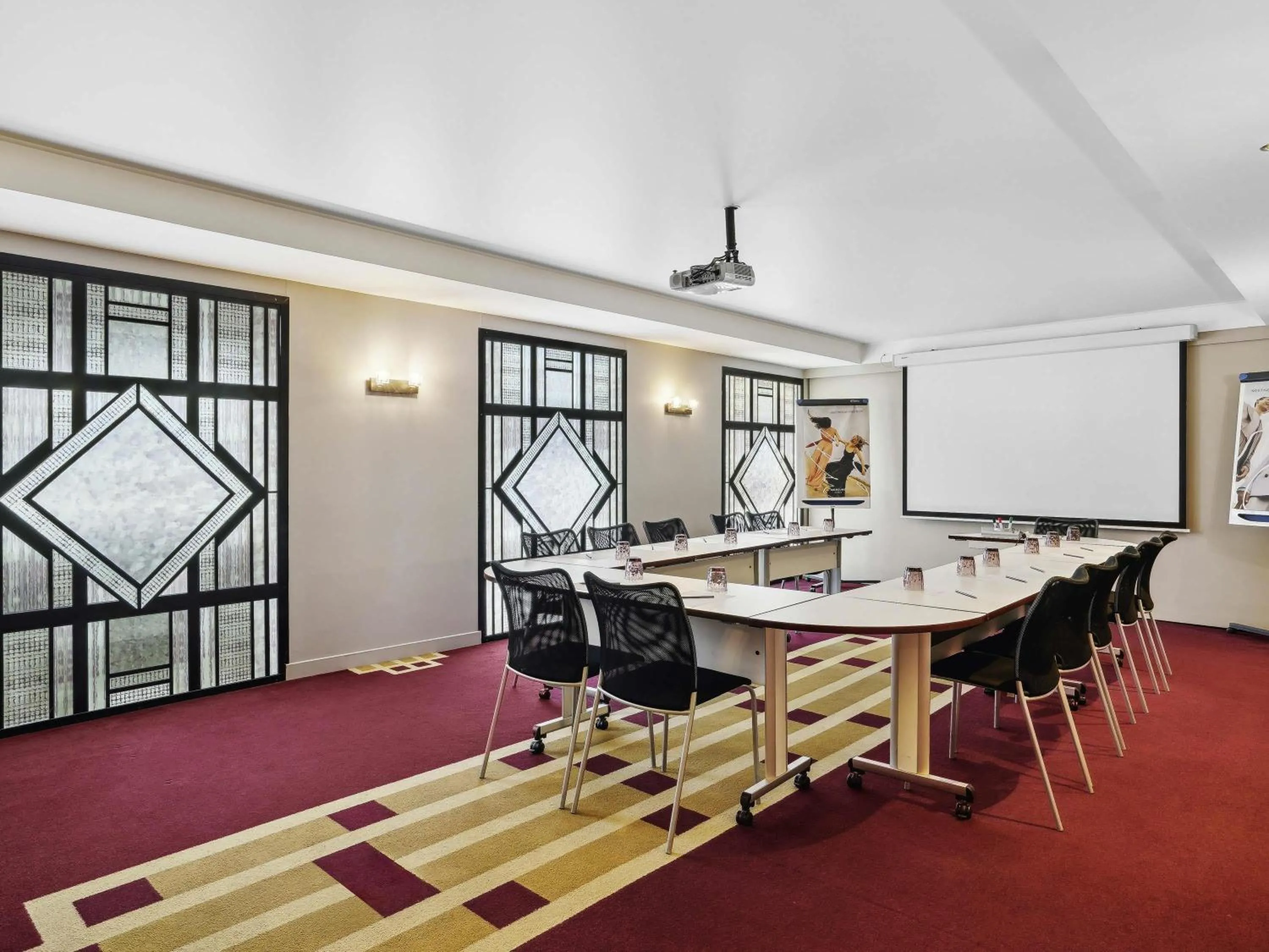 Meeting/conference room in Mercure Paris Opéra Faubourg Montmartre