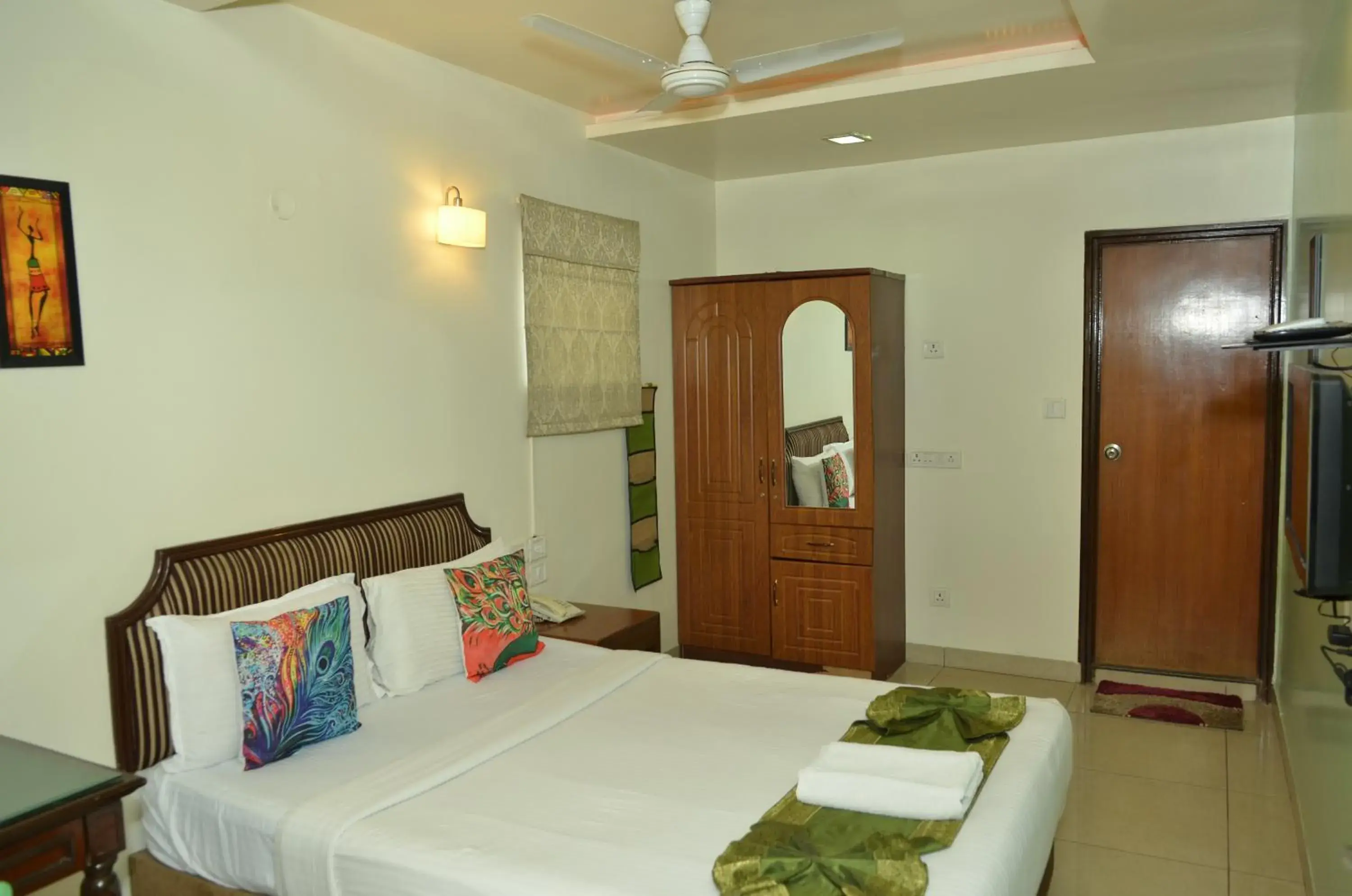 Bed in Cubbon Suites Bed in Cubbon Suites