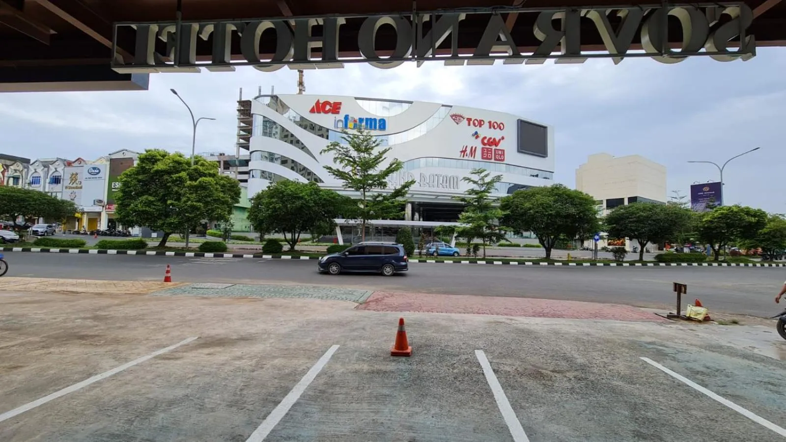 SOVRANO HOTEL BATAM fka PARKSIDE SOVRANO HOTEL