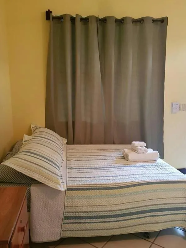 Bed in Serenade Hotel