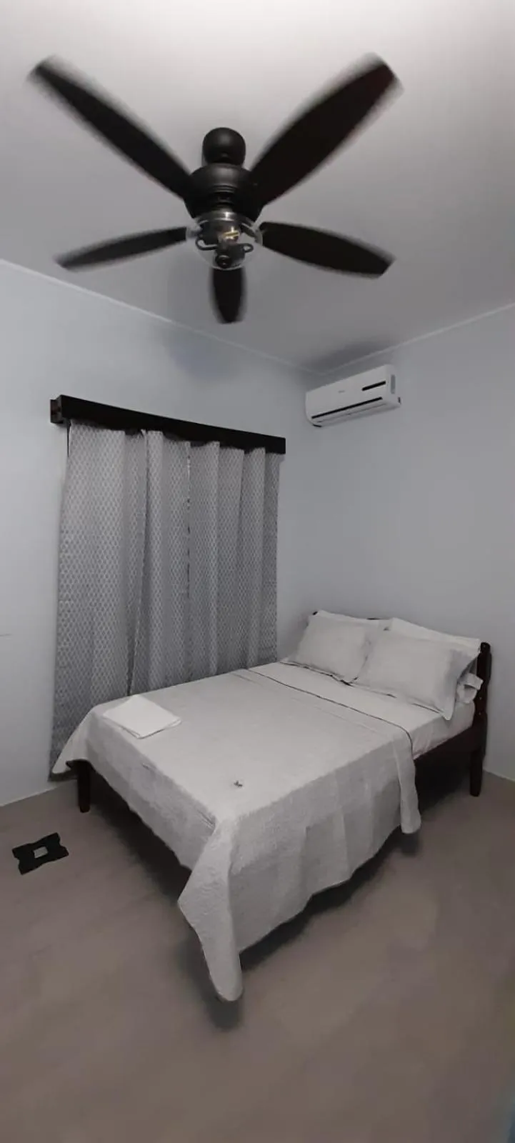 Bed in Serenade Hotel