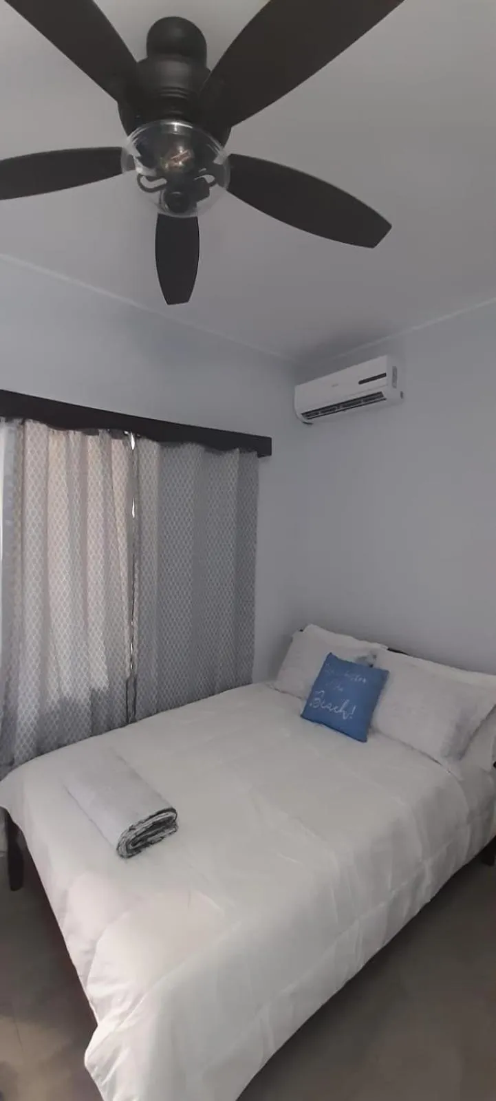 Bed in Serenade Hotel